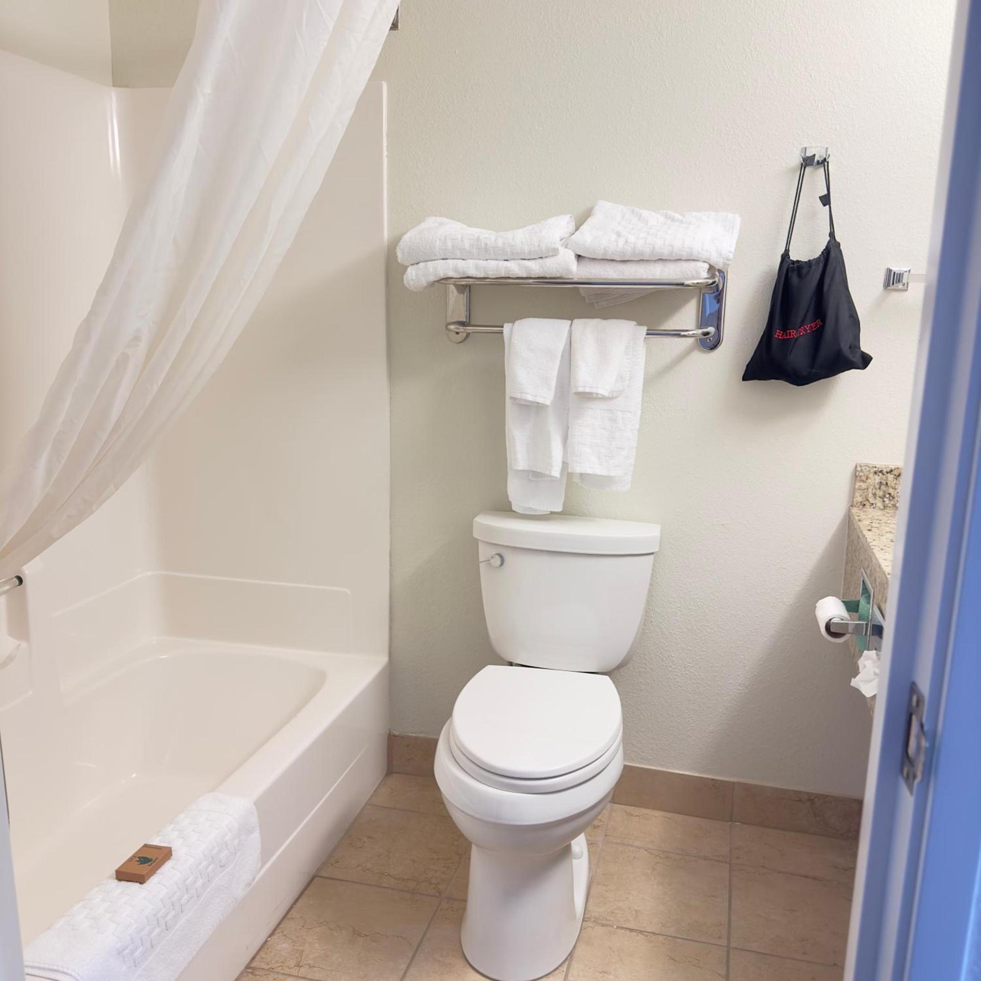 Sleep Inn & Suites near Spirit Mountain photo 15