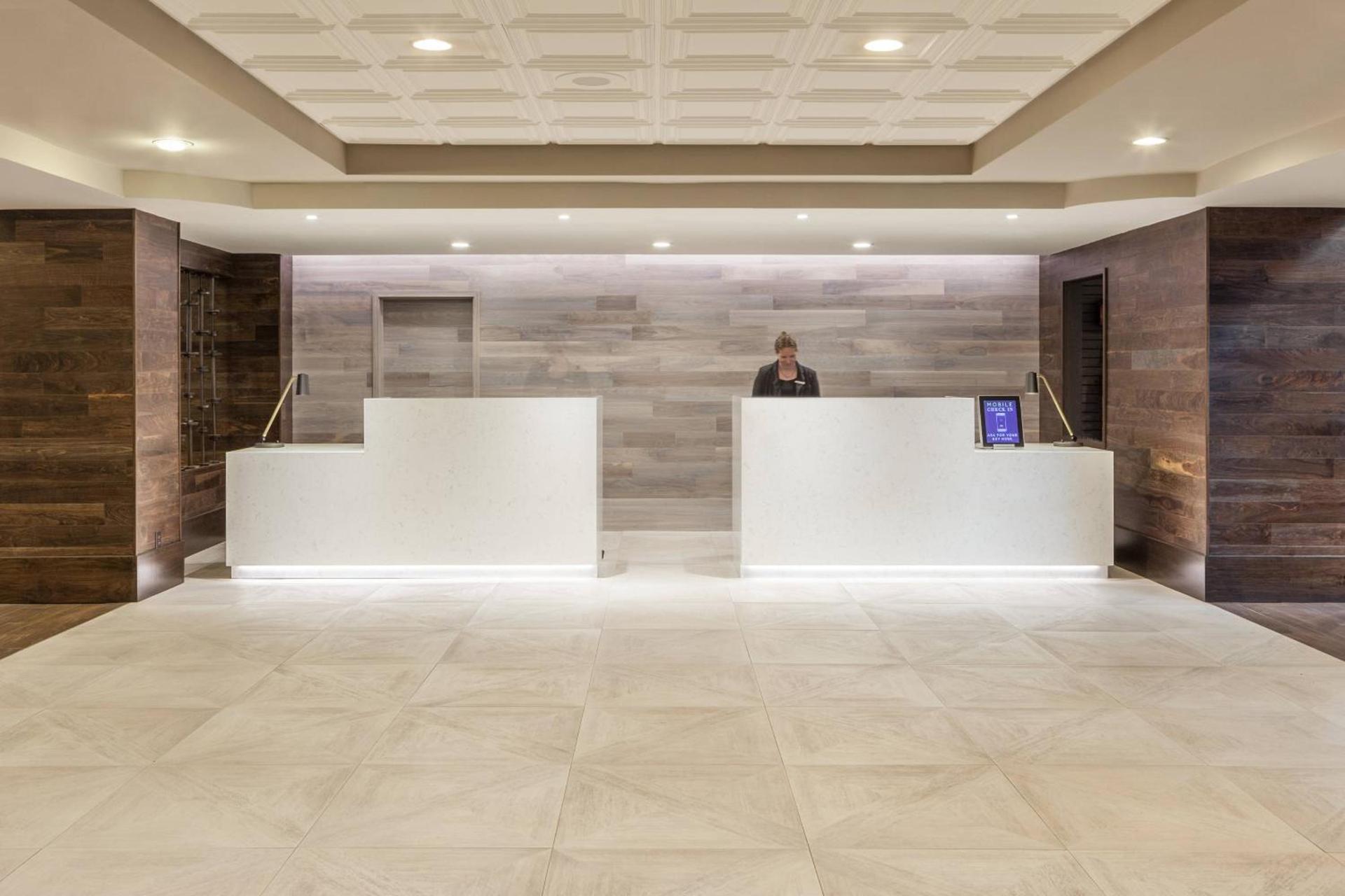 Marriott Savannah Riverfront photo 3