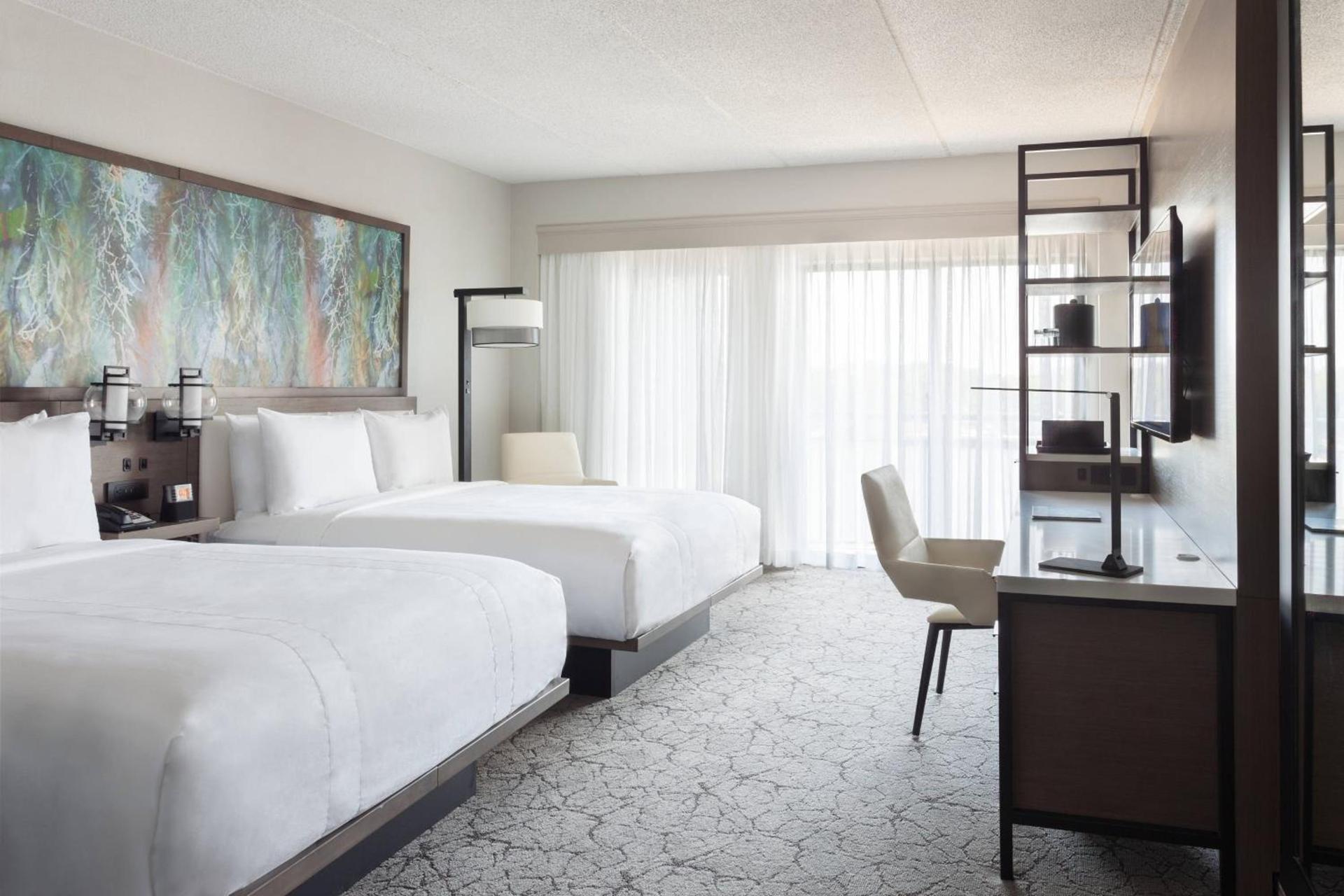 Marriott Savannah Riverfront photo 8