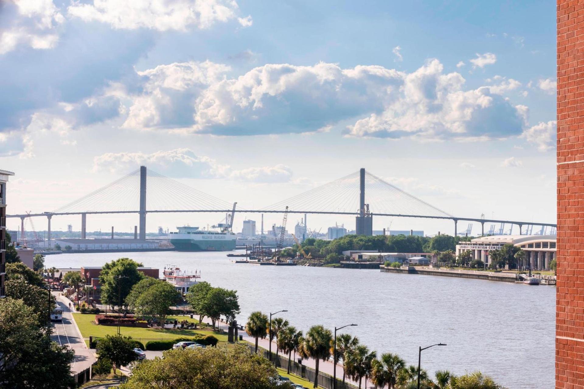 Marriott Savannah Riverfront photo 15