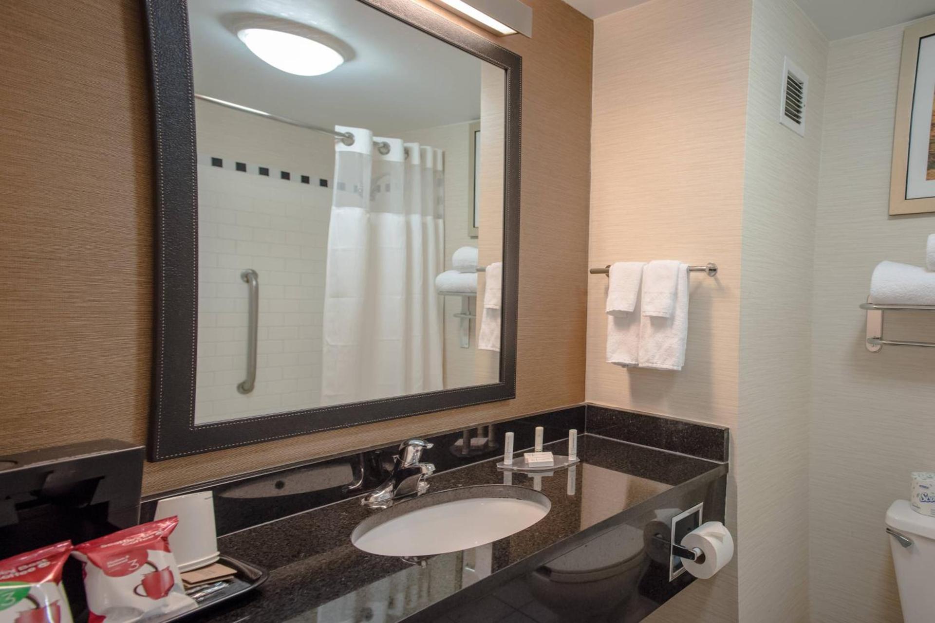 Fairfield Inn & Suites by Marriott Knoxville/East photo 8