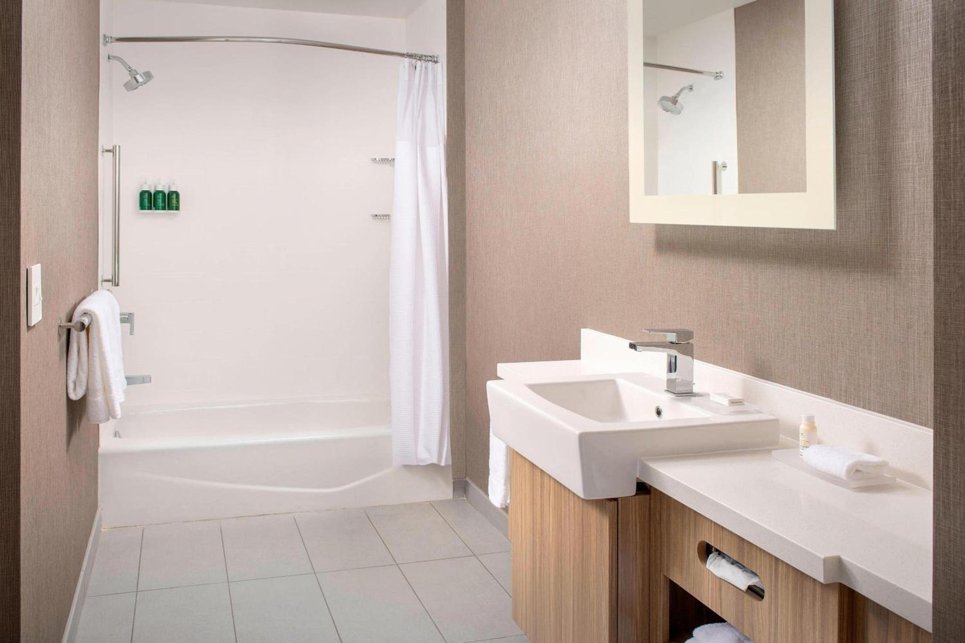 SpringHill Suites by Marriott Punta Gorda Harborside photo 11