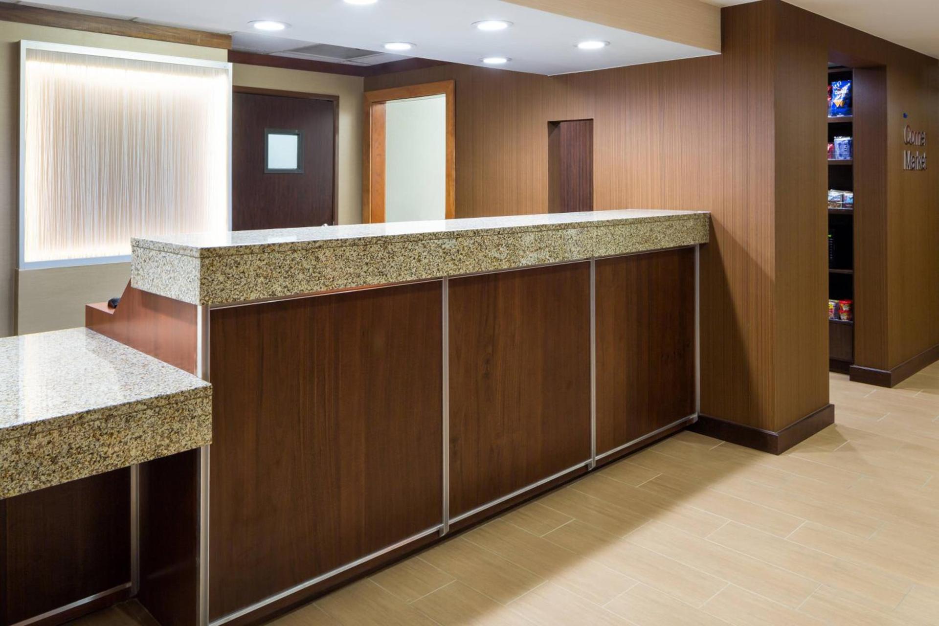 Fairfield Inn & Suites by Marriott San Antonio Airport/North Star Mall photo 3
