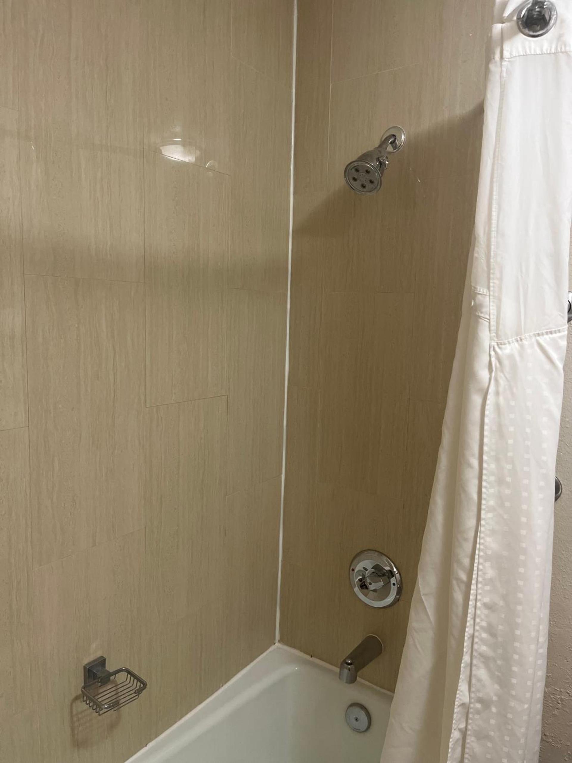 Wyndham Houston Sugarland photo 10
