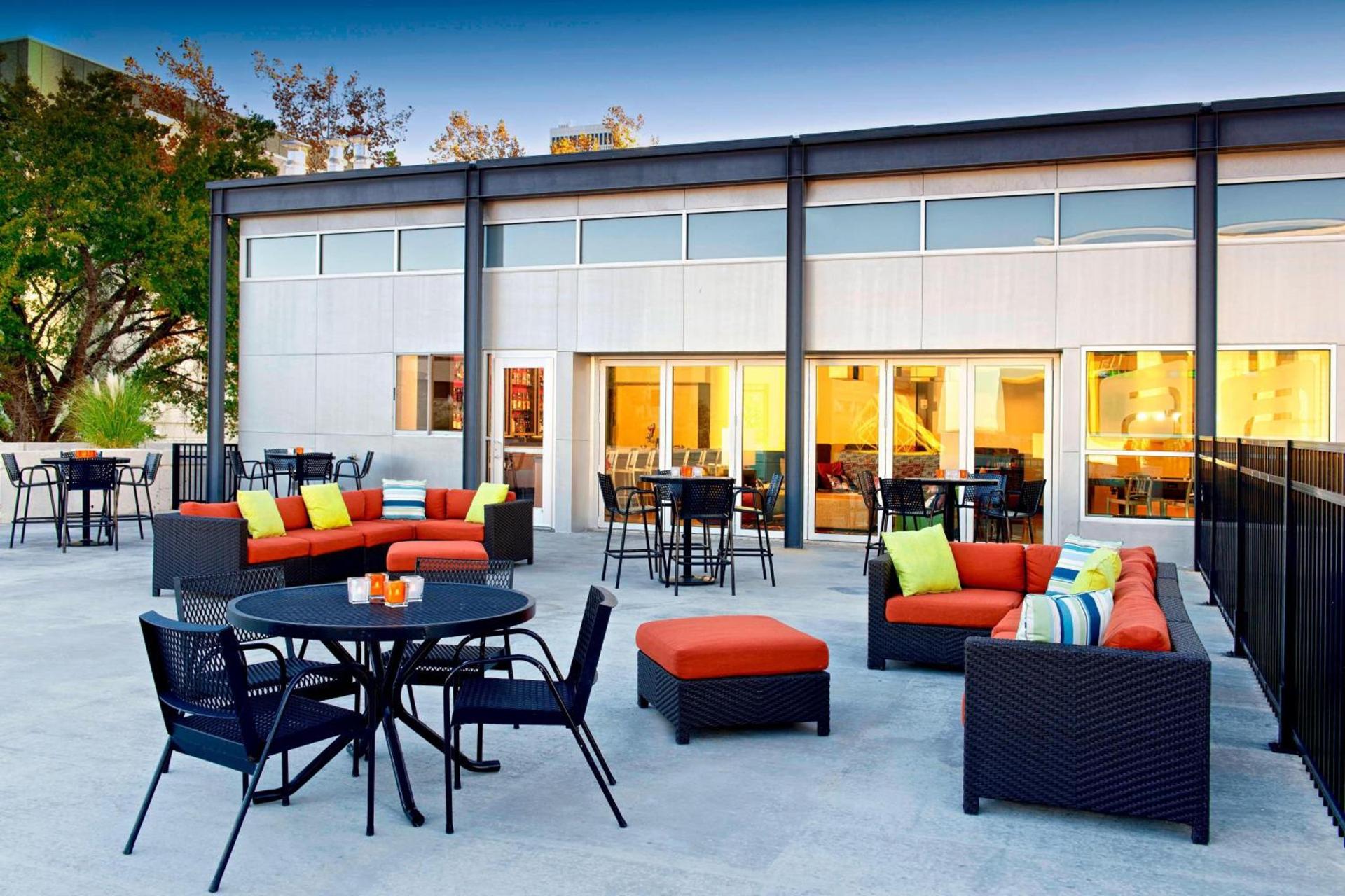 Aloft by Marriott Tulsa Downtown photo 6