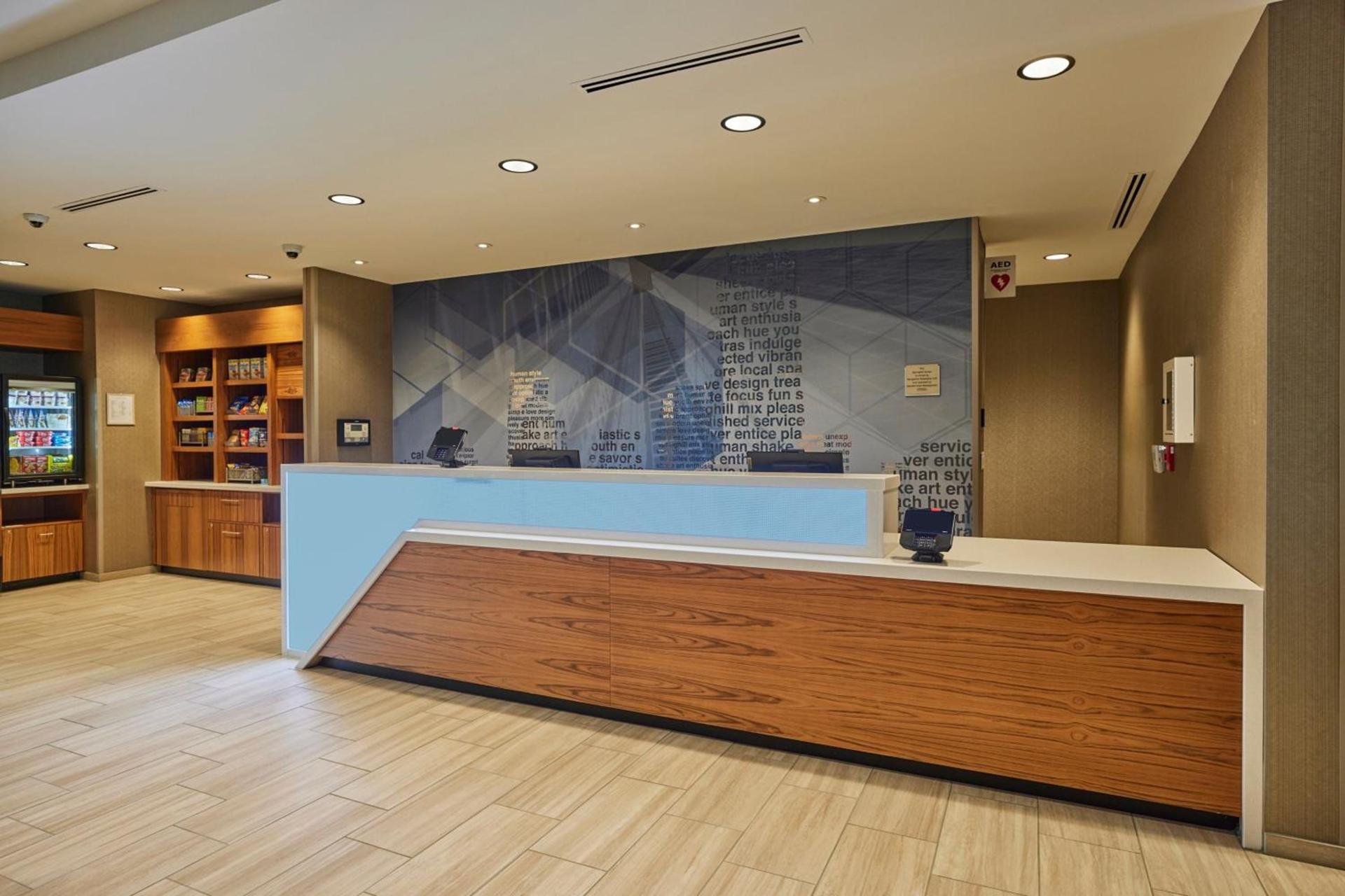SpringHill Suites by Marriott Medford Airport photo 4