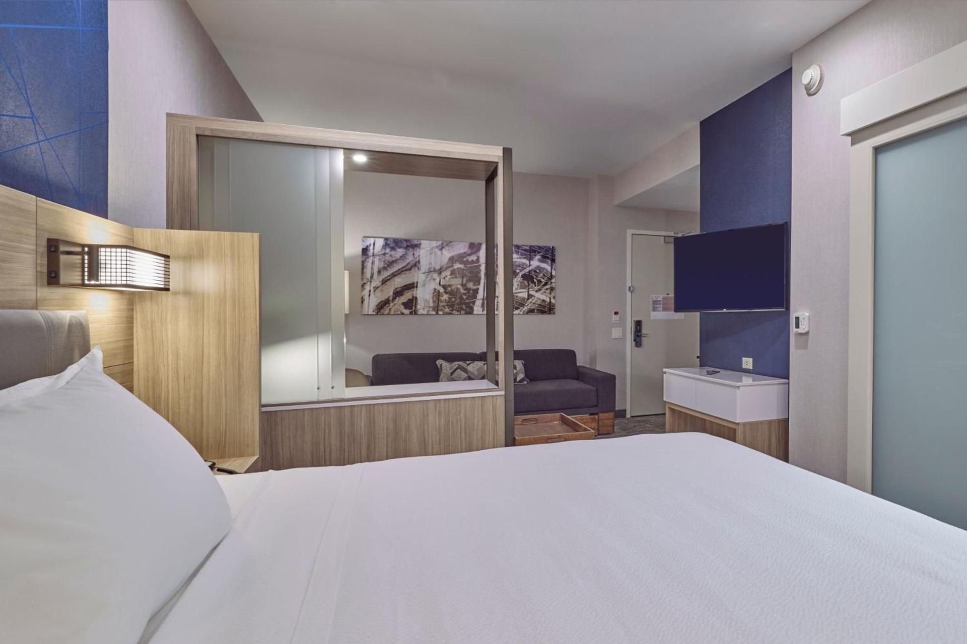 SpringHill Suites by Marriott Medford Airport photo 14