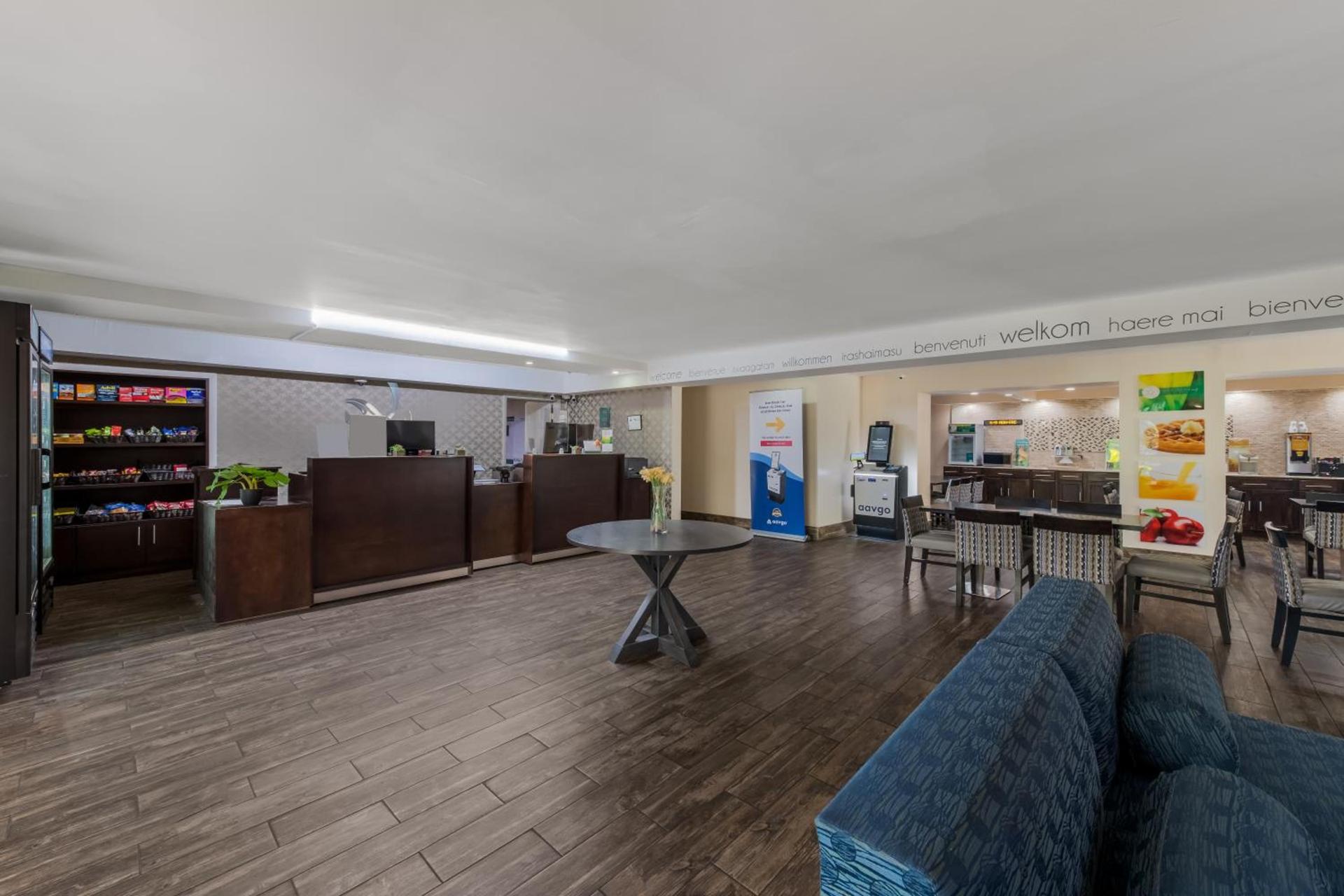 Quality Inn & Suites Airport photo 3