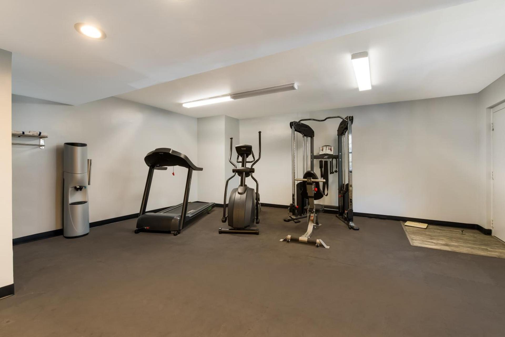 Quality Inn & Suites Airport photo 46