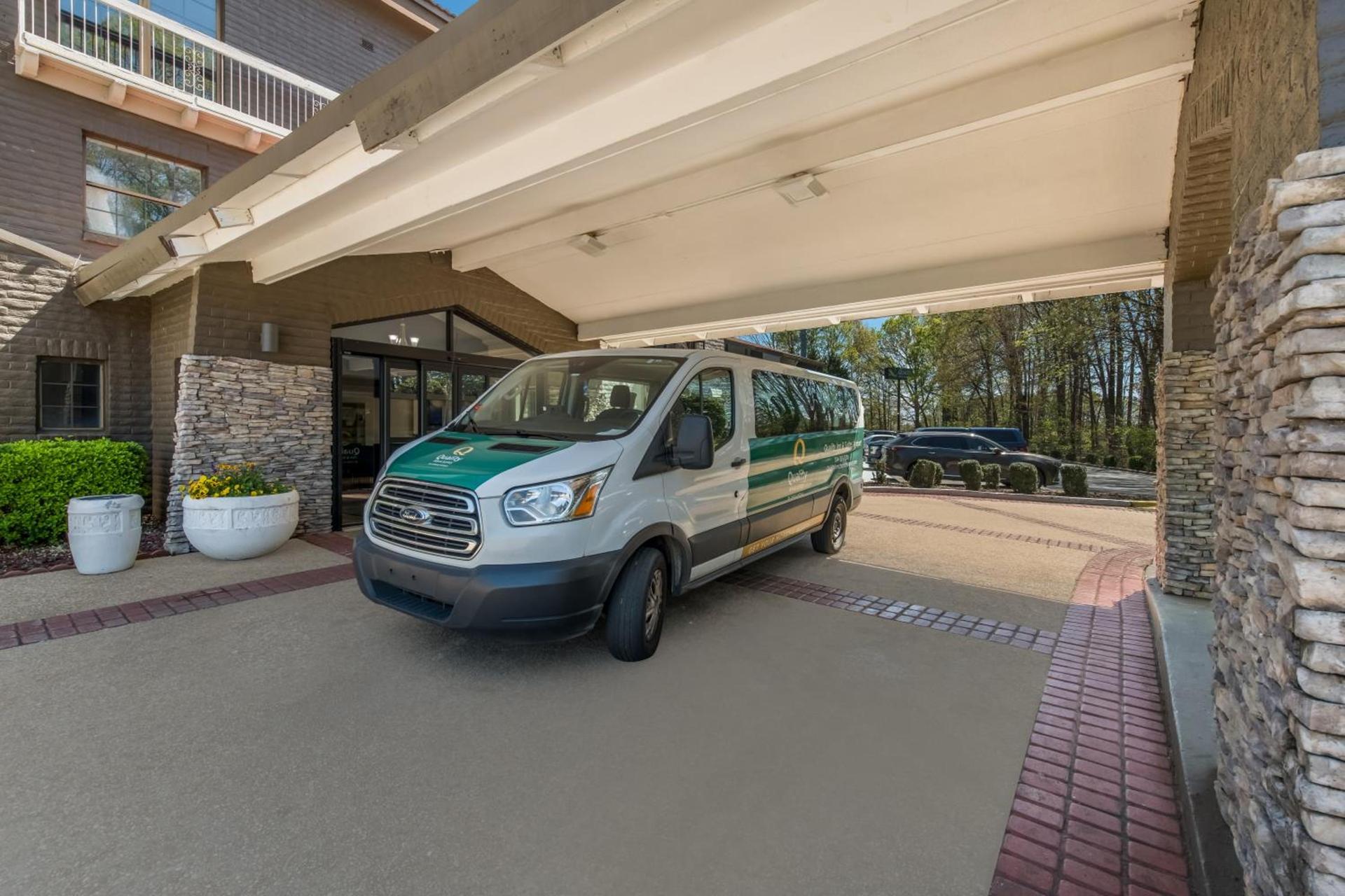 Quality Inn & Suites Airport photo 6