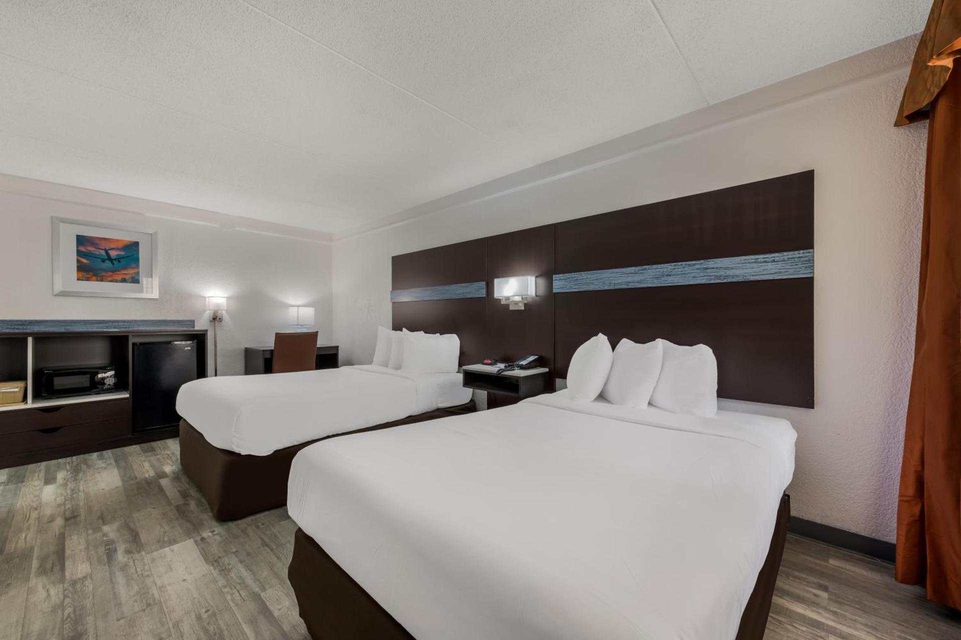 Quality Inn & Suites Airport photo 54