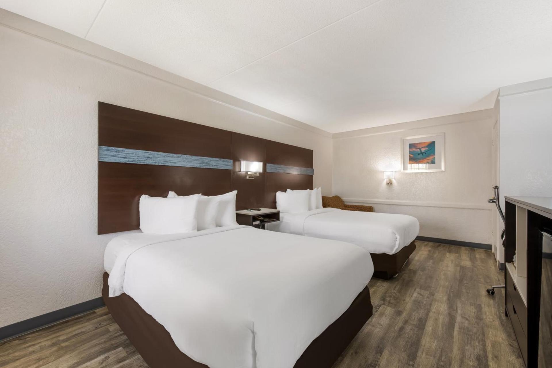 Quality Inn & Suites Airport photo 32