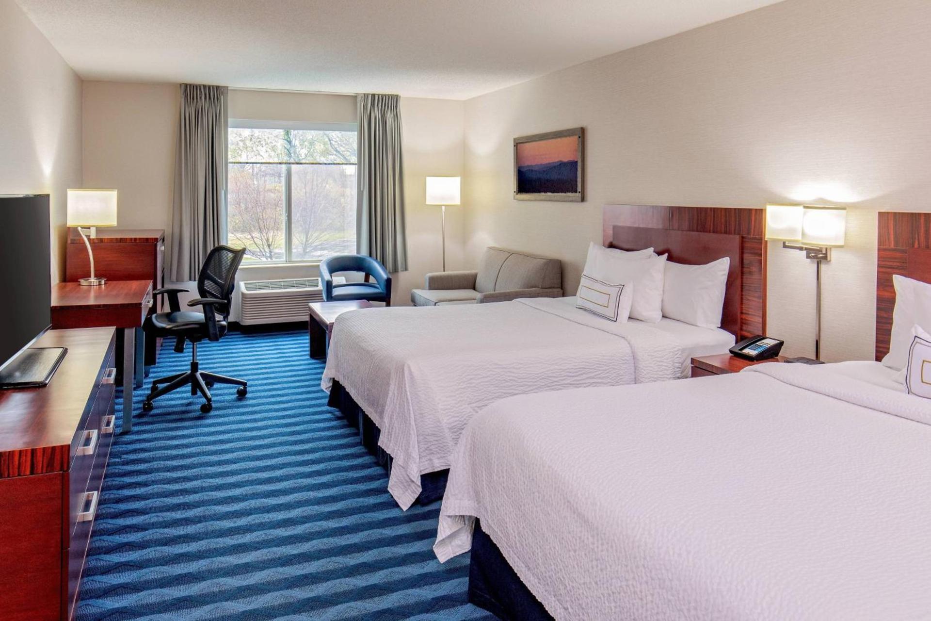 Spark by Hilton Lancaster photo 6