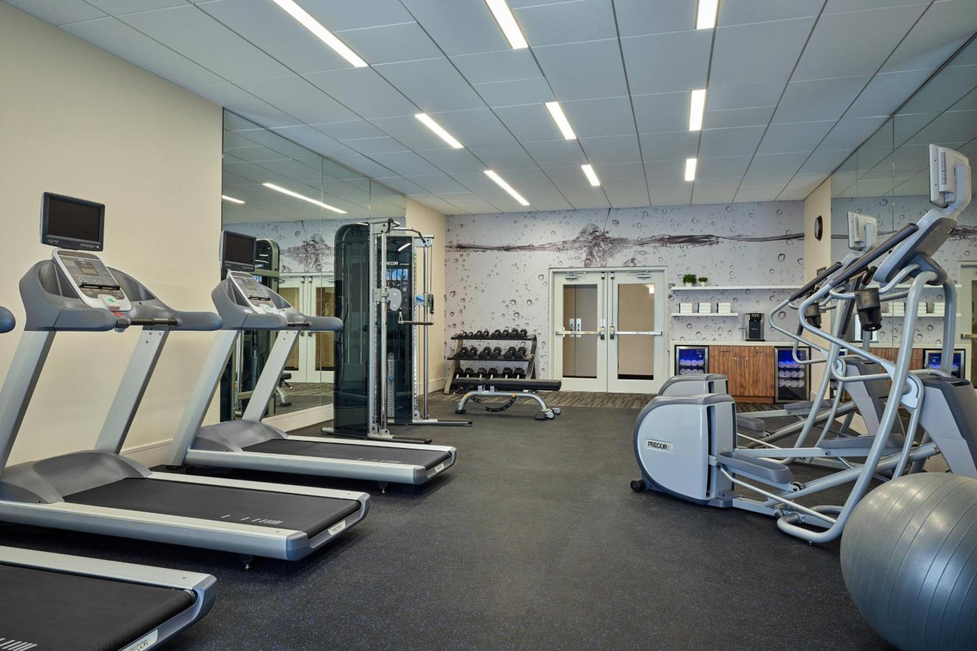 Delta Hotels by Marriott Chicago Willowbrook photo 18