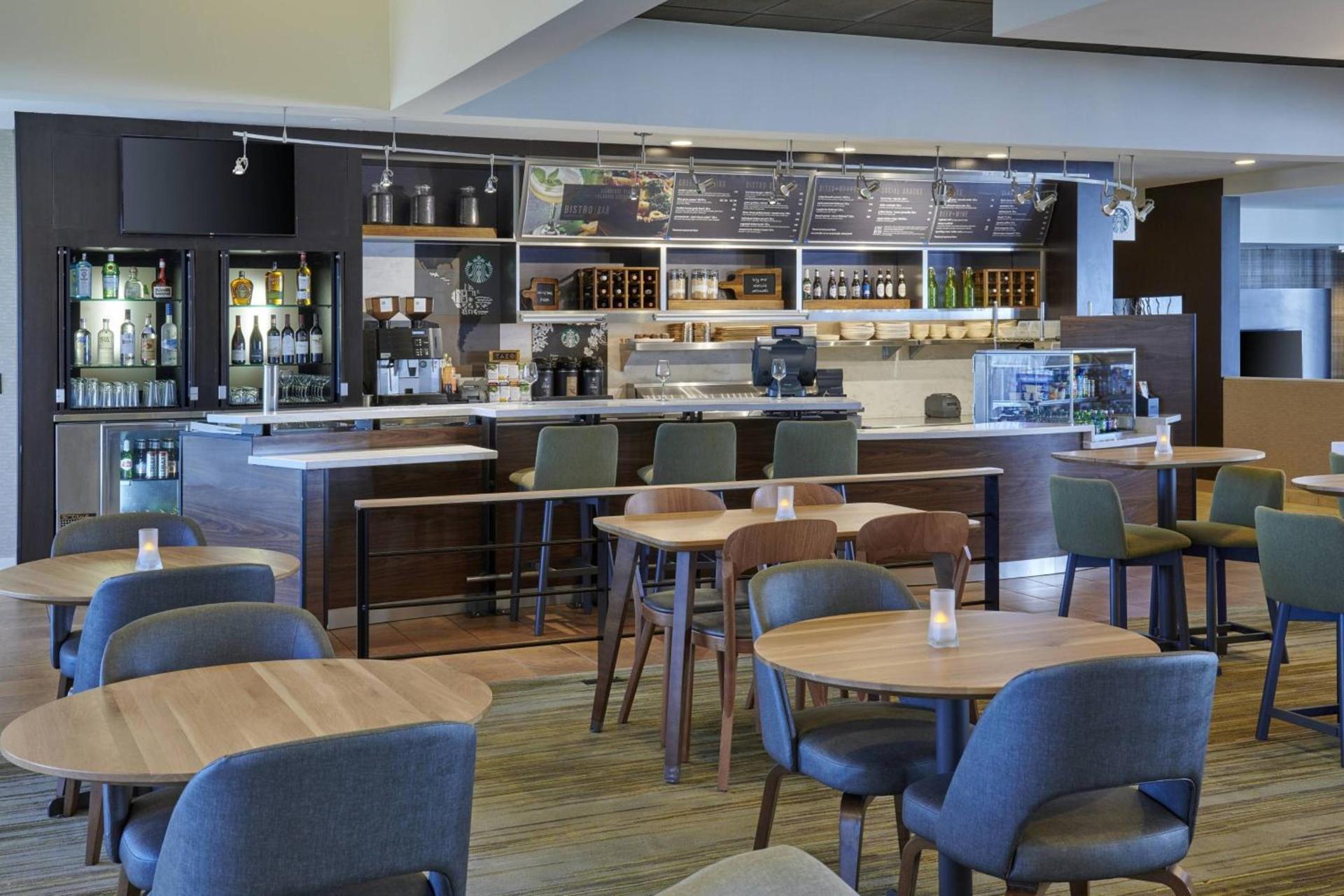Courtyard by Marriott Indianapolis Castleton photo 22