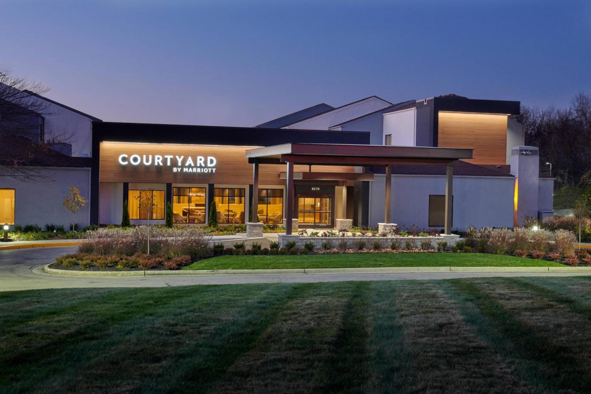 Courtyard by Marriott Indianapolis Castleton photo 1