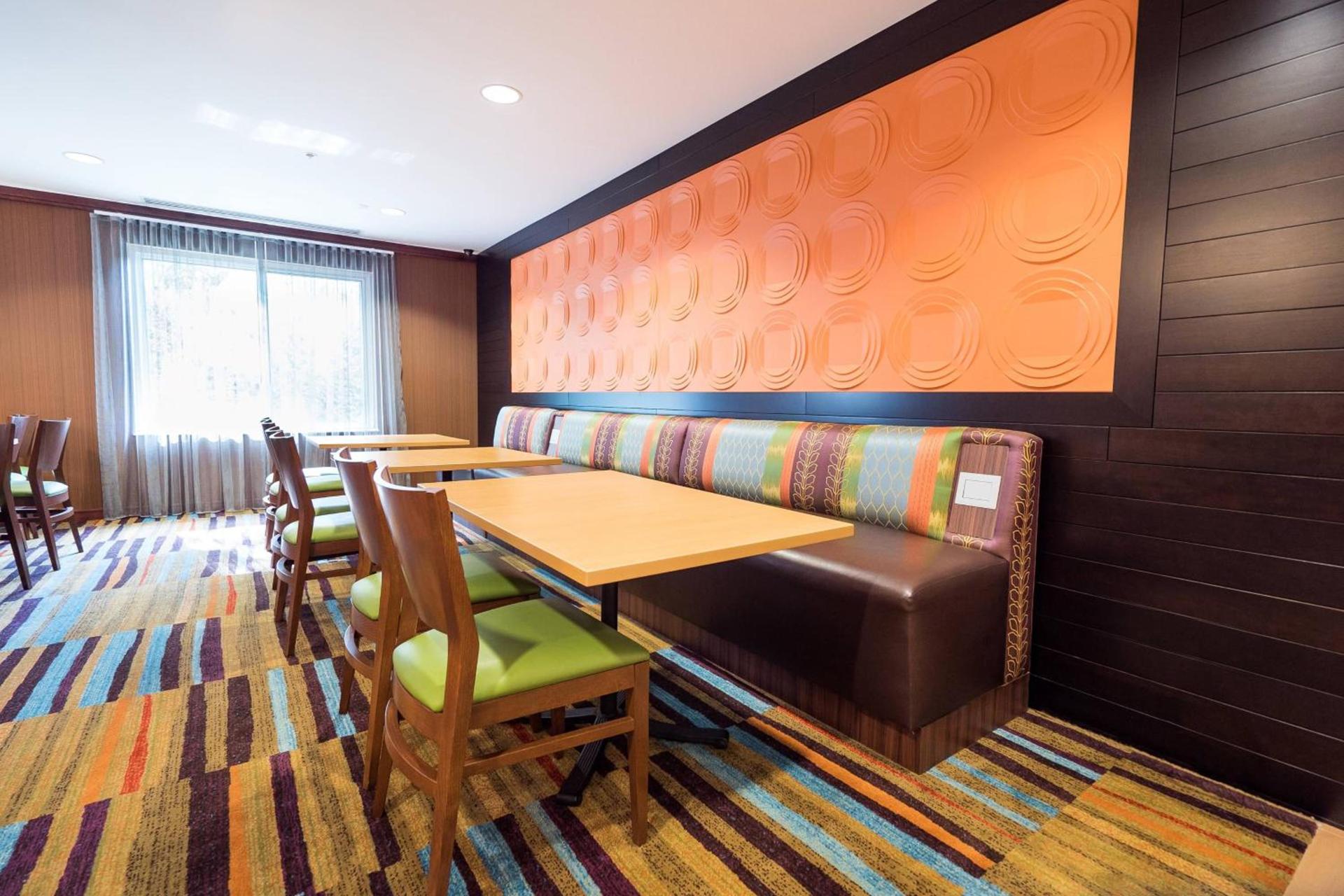 Fairfield by Marriott Medford Long Island photo 13