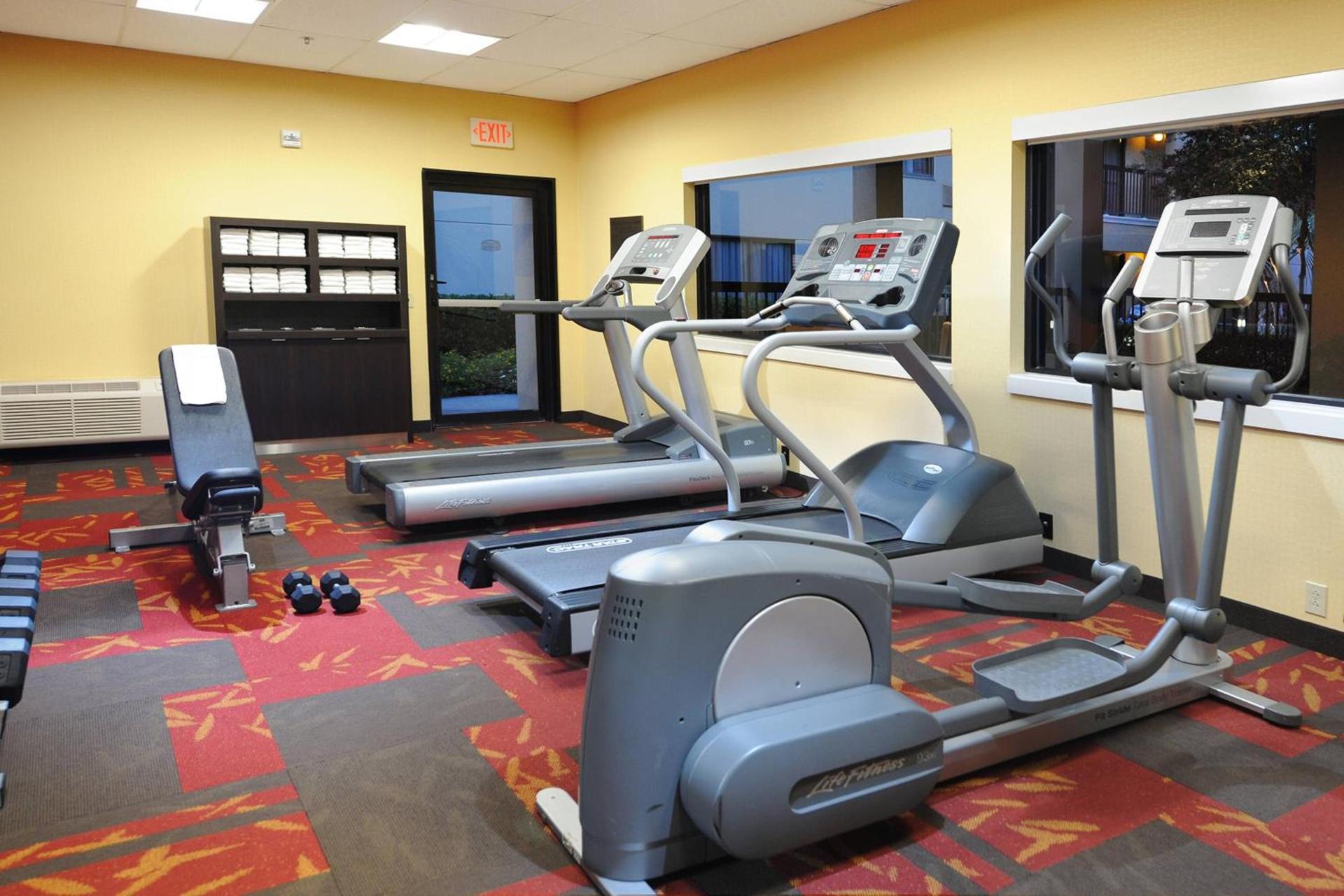 Courtyard by Marriott Houston Hobby Airport photo 25