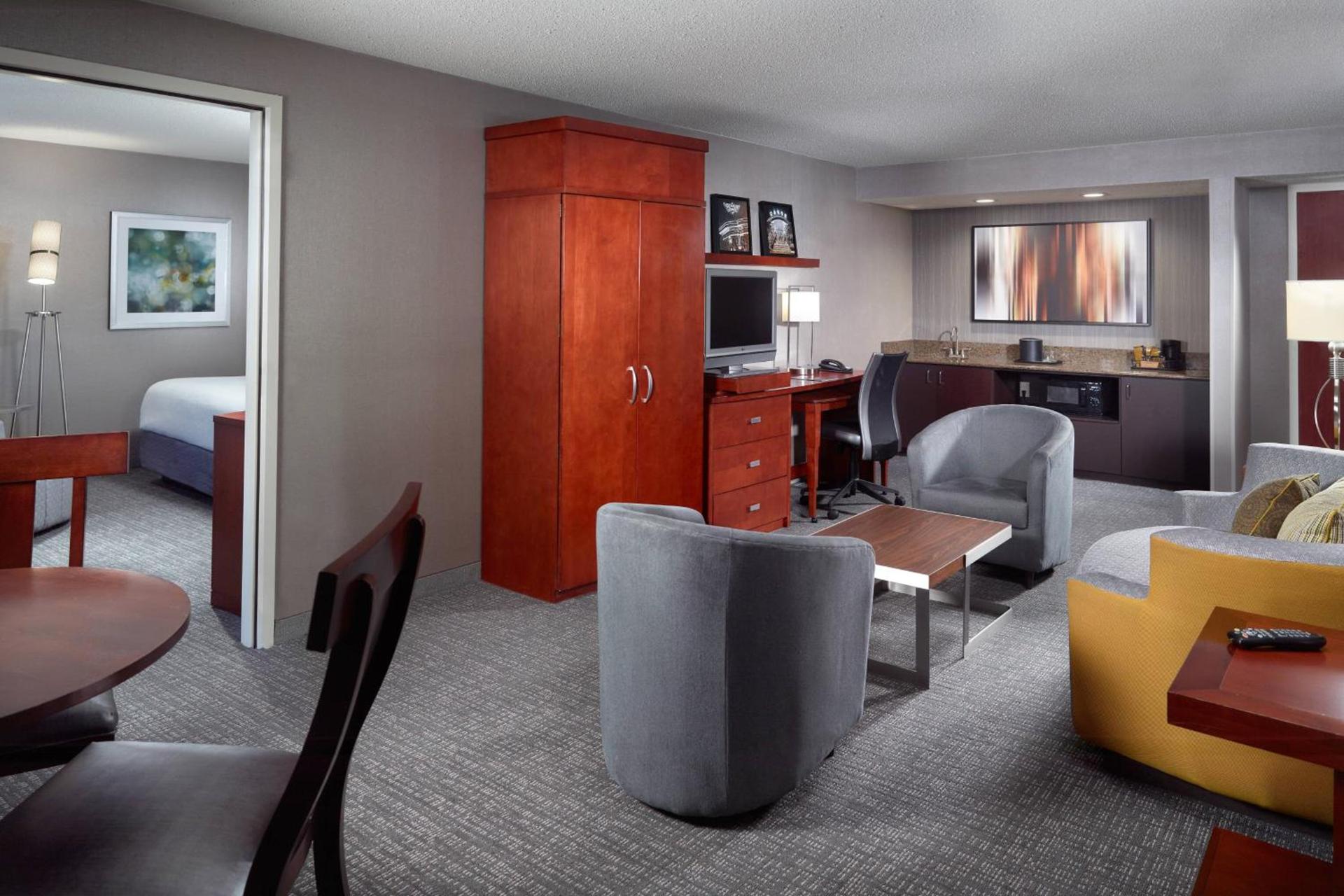 Courtyard by Marriott Atlanta Buckhead photo 10