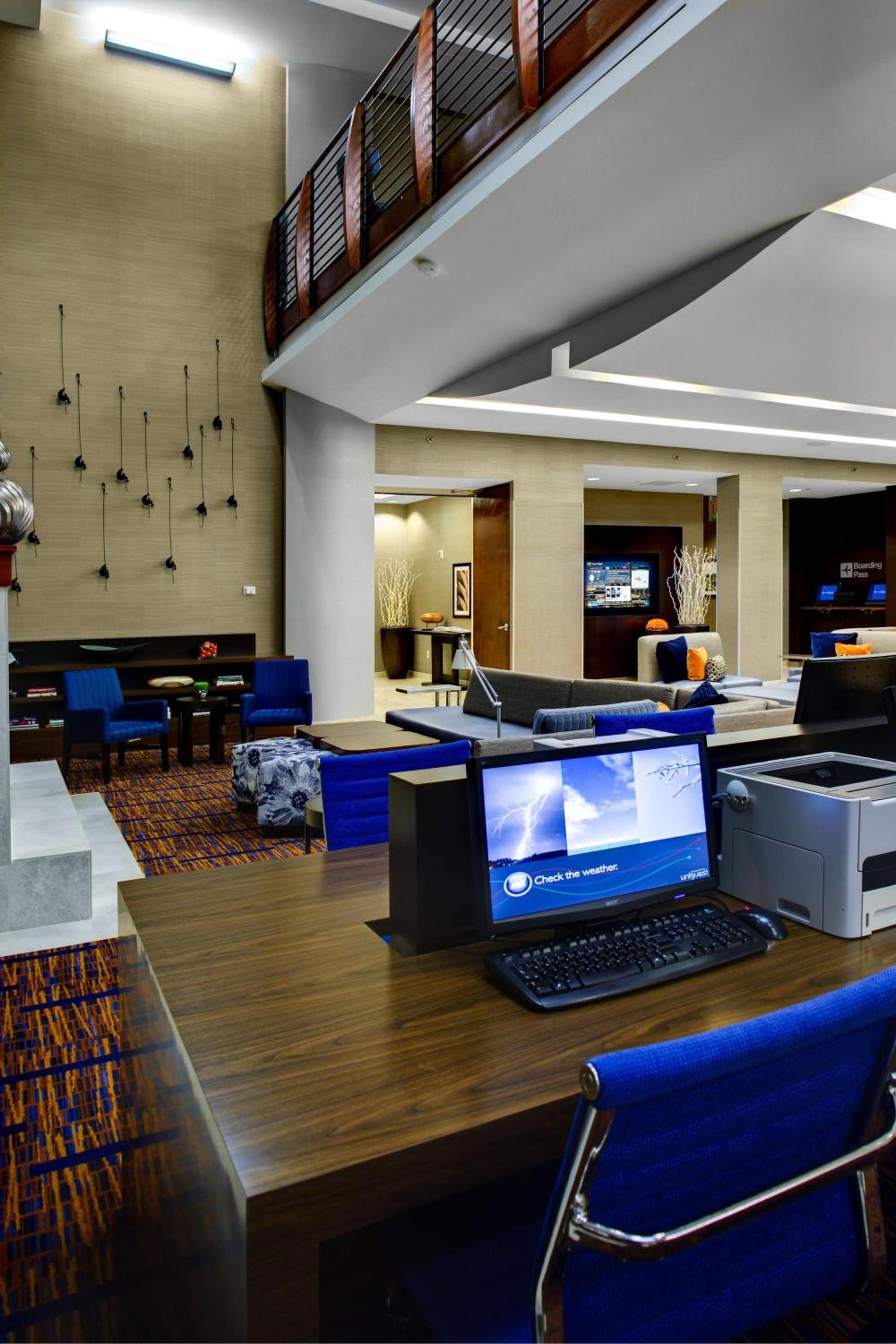 Courtyard by Marriott Atlanta Buckhead photo 12