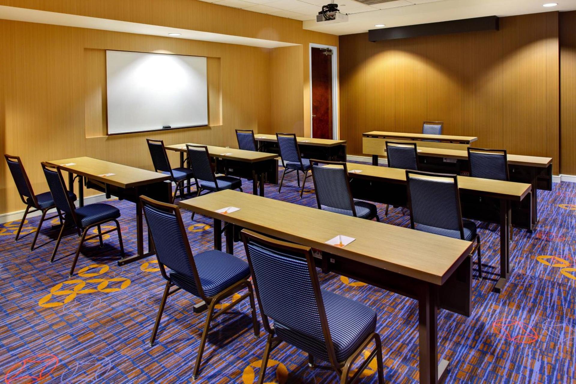 Courtyard by Marriott Atlanta Buckhead photo 23