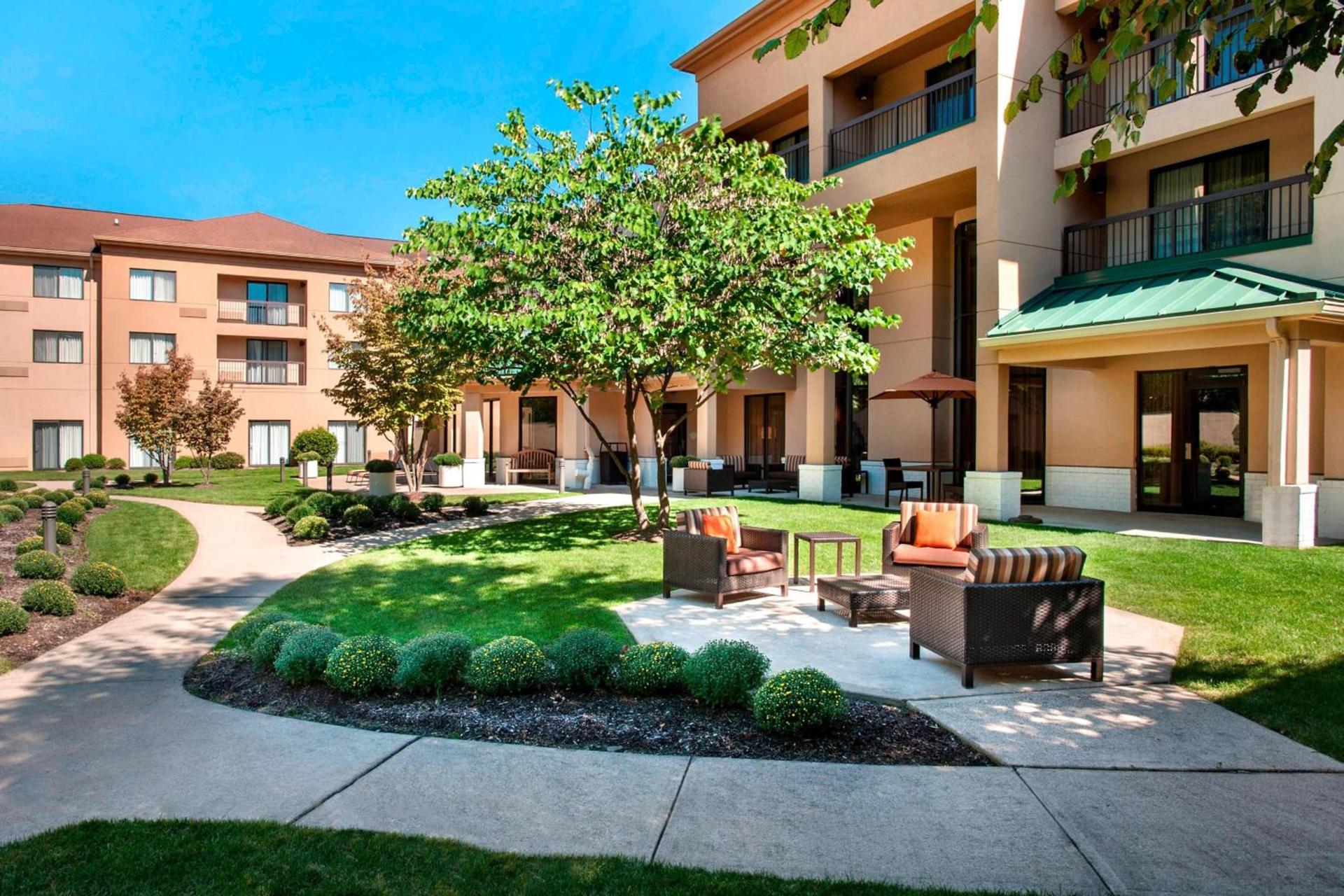 Courtyard Parsippany photo 6