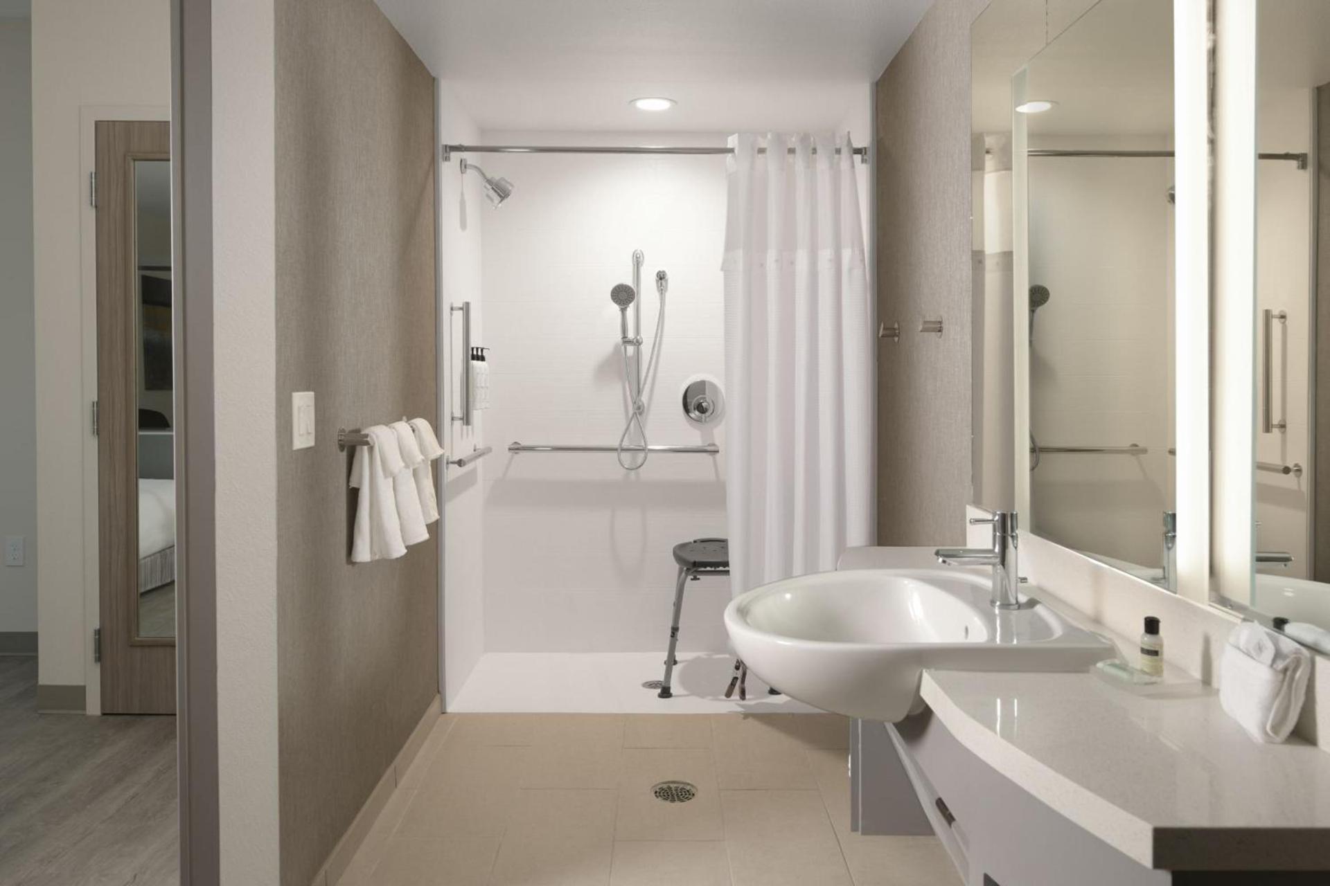 SpringHill Suites by Marriott Lindale Tyler photo 17