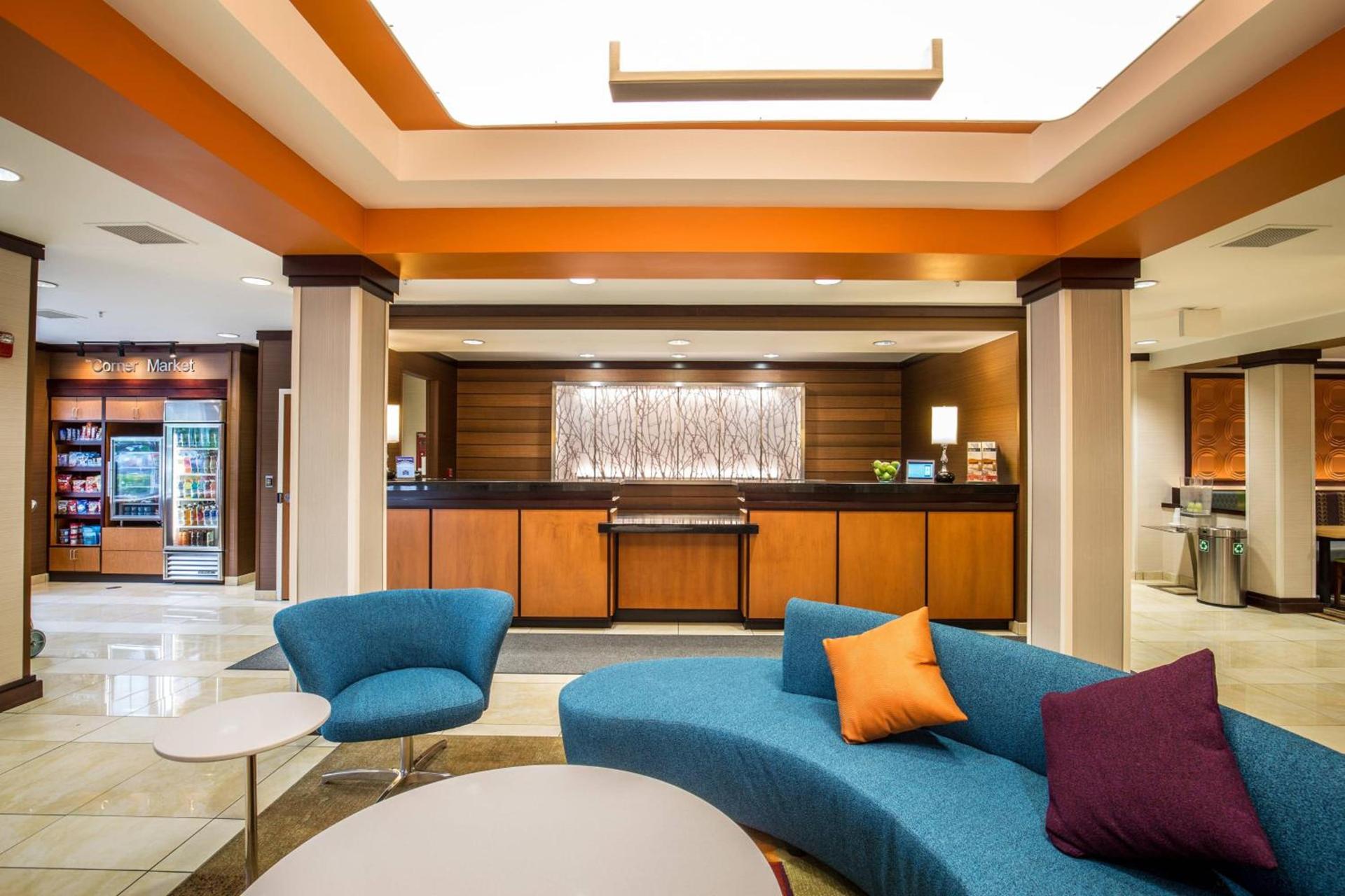 Fairfield Inn and Suites by Marriott Portsmouth Exeter photo 2