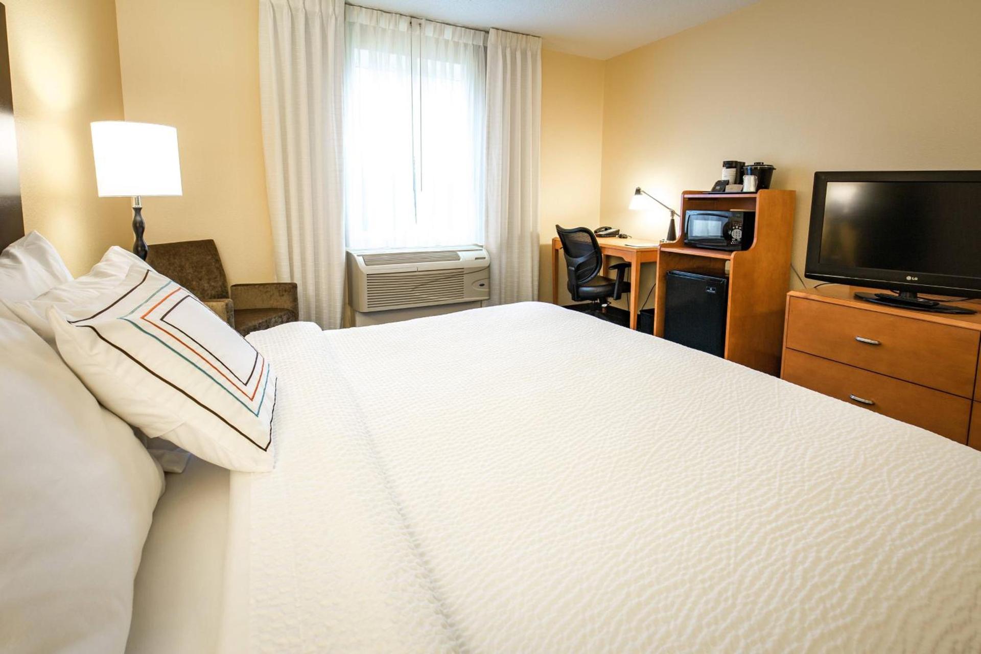 Fairfield Inn and Suites by Marriott Portsmouth Exeter photo 7