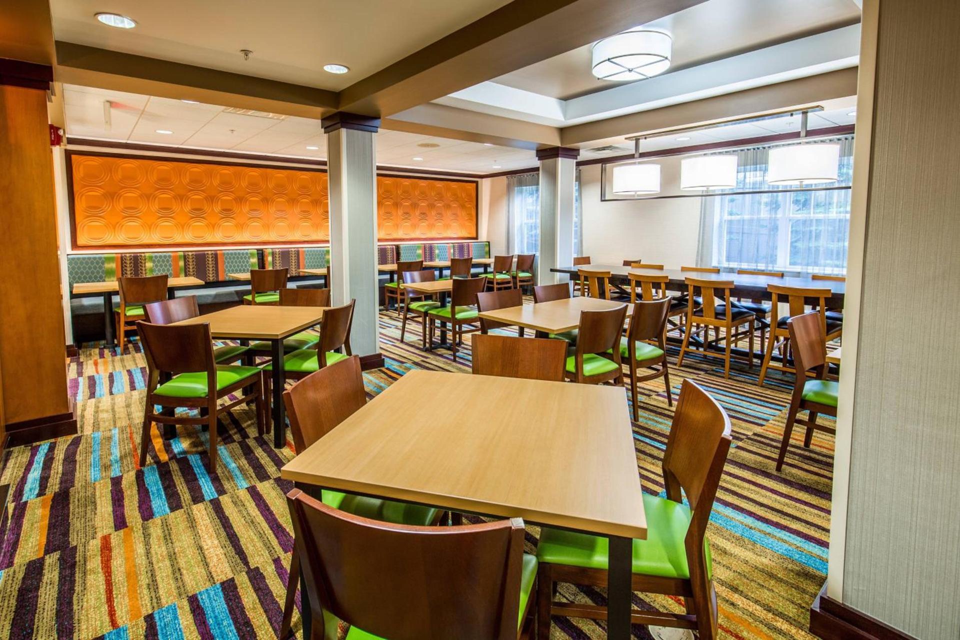 Fairfield Inn and Suites by Marriott Portsmouth Exeter photo 16