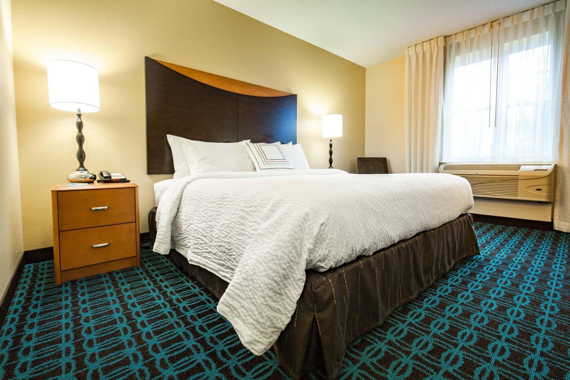 Fairfield Inn and Suites by Marriott Portsmouth Exeter photo 10