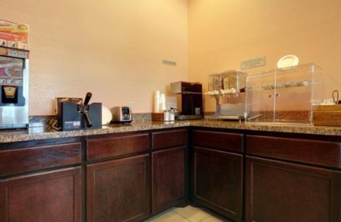 Guest Inn San Benito/Harlingen photo 11