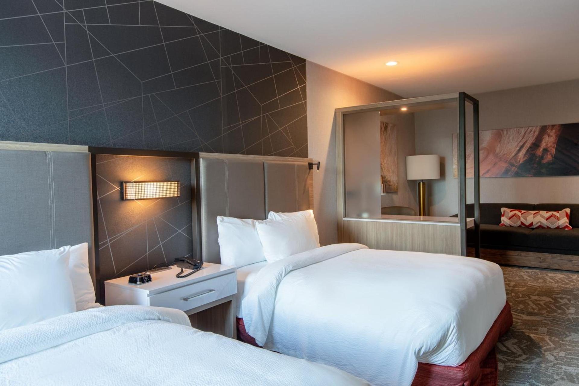 SpringHill Suites by Marriott Chester photo 10