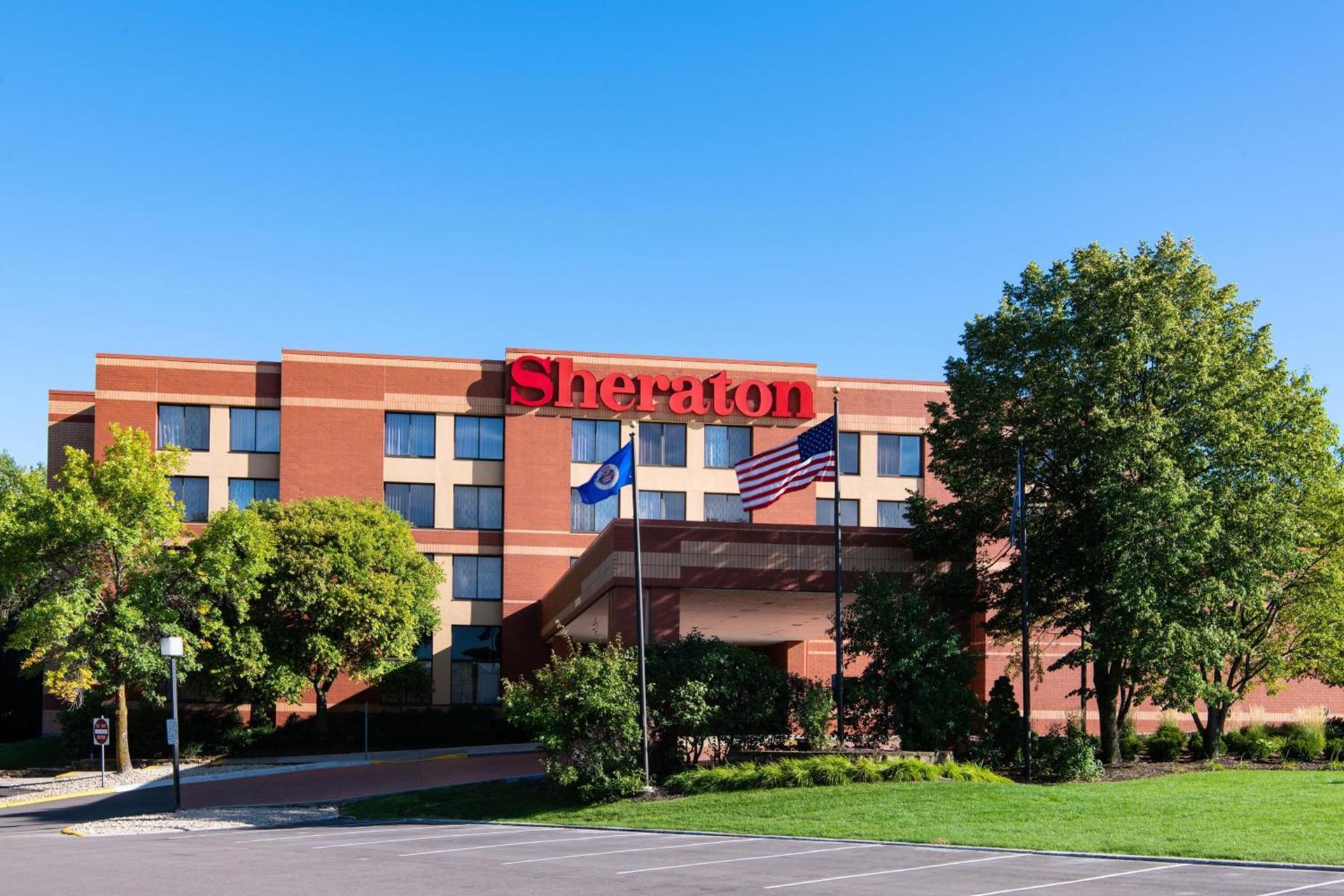Sheraton Minneapolis West Hotel photo 2