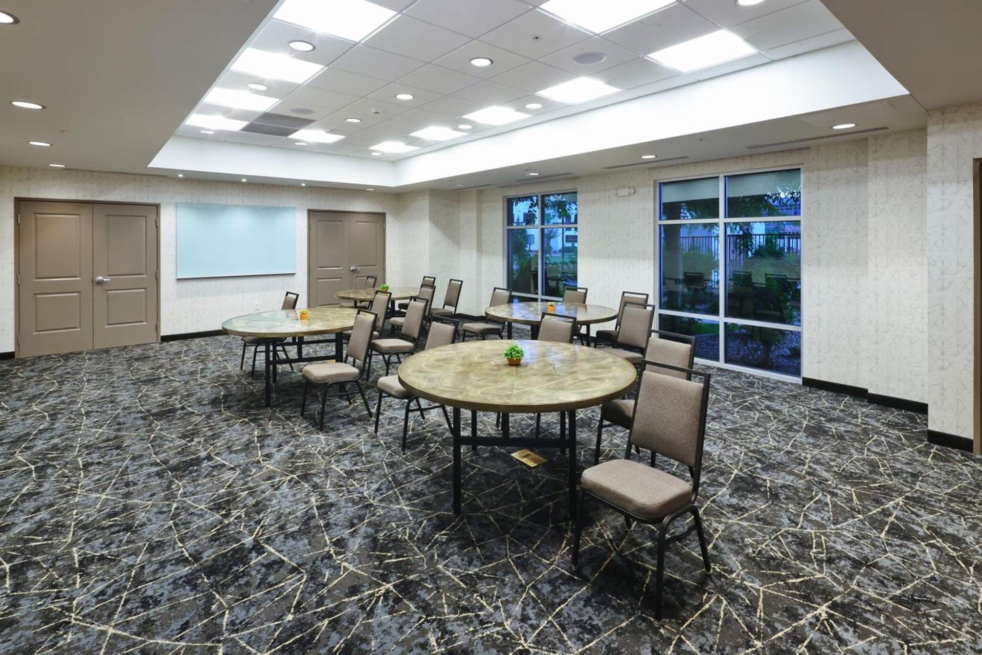 Residence Inn by Marriott Phoenix Chandler/South photo 53
