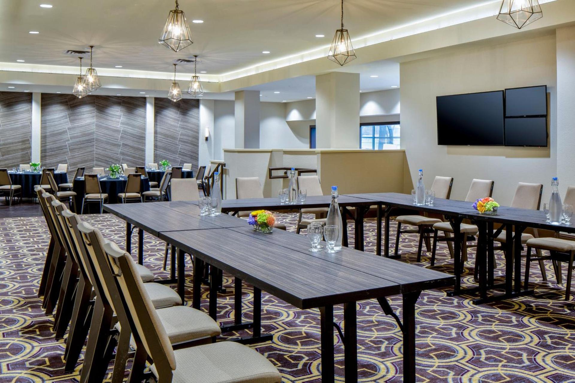 Sheraton DFW Airport Hotel photo 35
