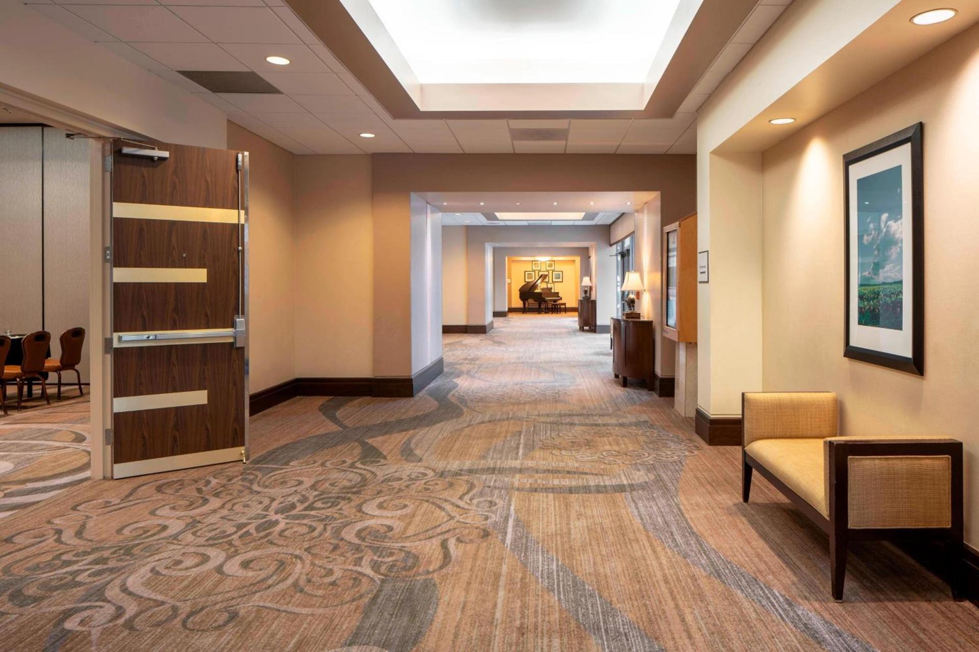 Sheraton Houston Brookhollow Hotel photo 32