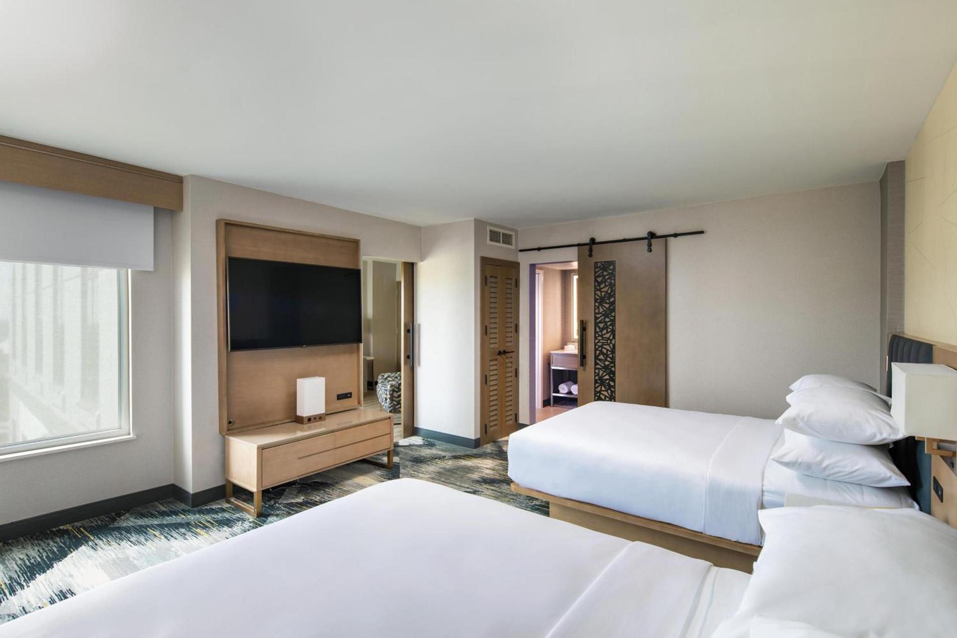 Sheraton Suites Columbus Worthington photo 26