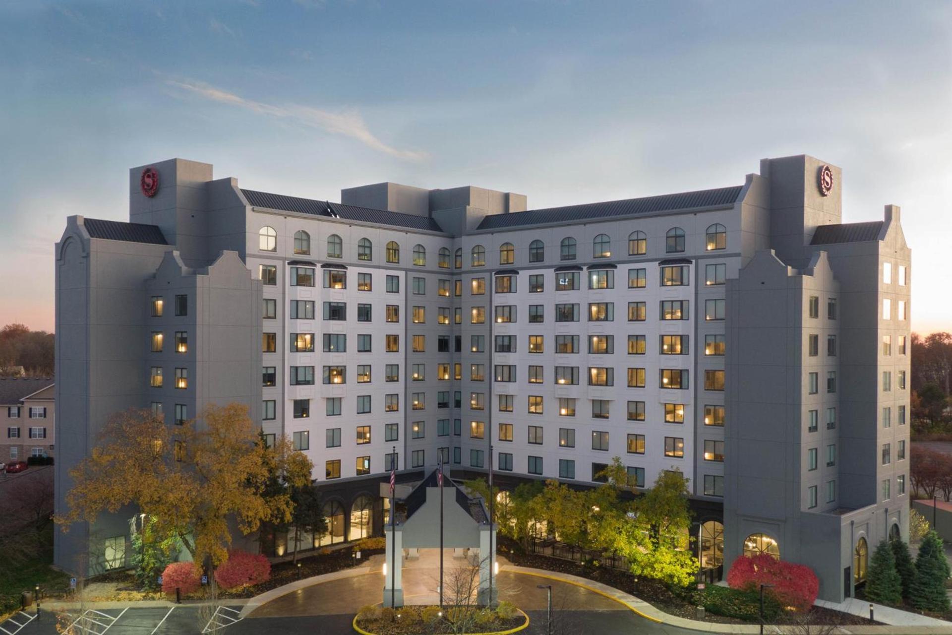 Sheraton Suites Columbus Worthington photo 2