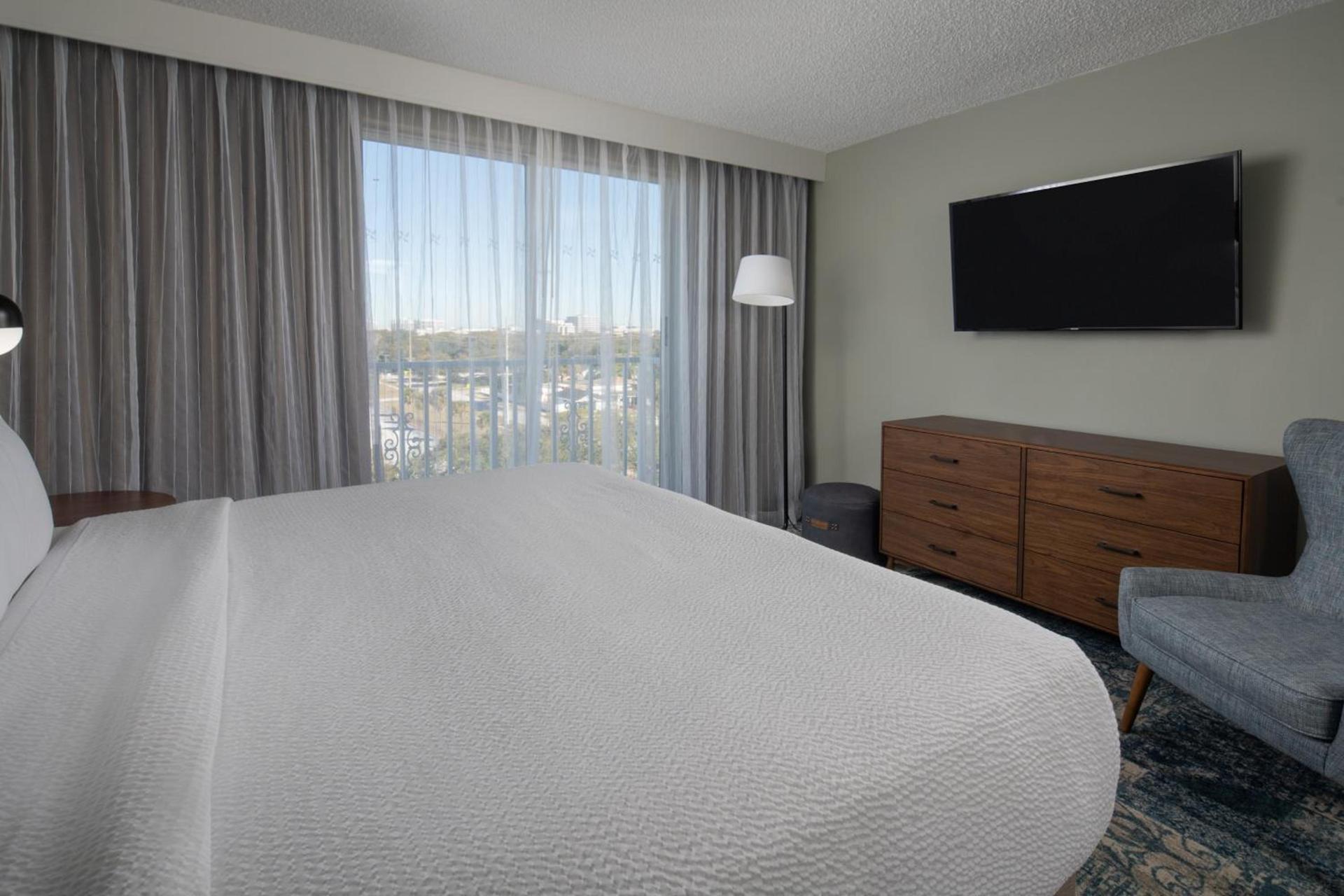 Four Points by Sheraton Suites Tampa Airport Westshore photo 7