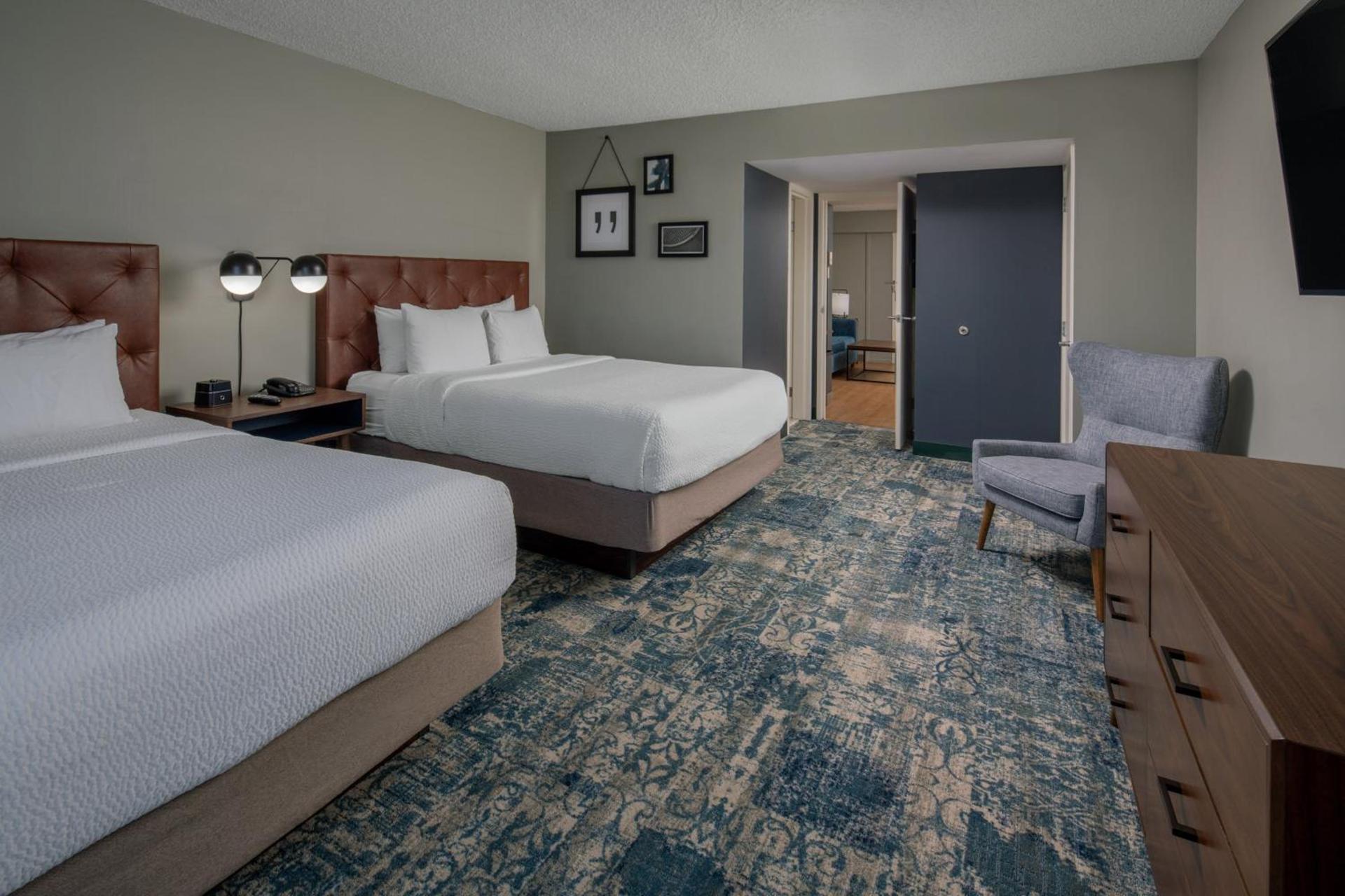 Four Points by Sheraton Suites Tampa Airport Westshore photo 9