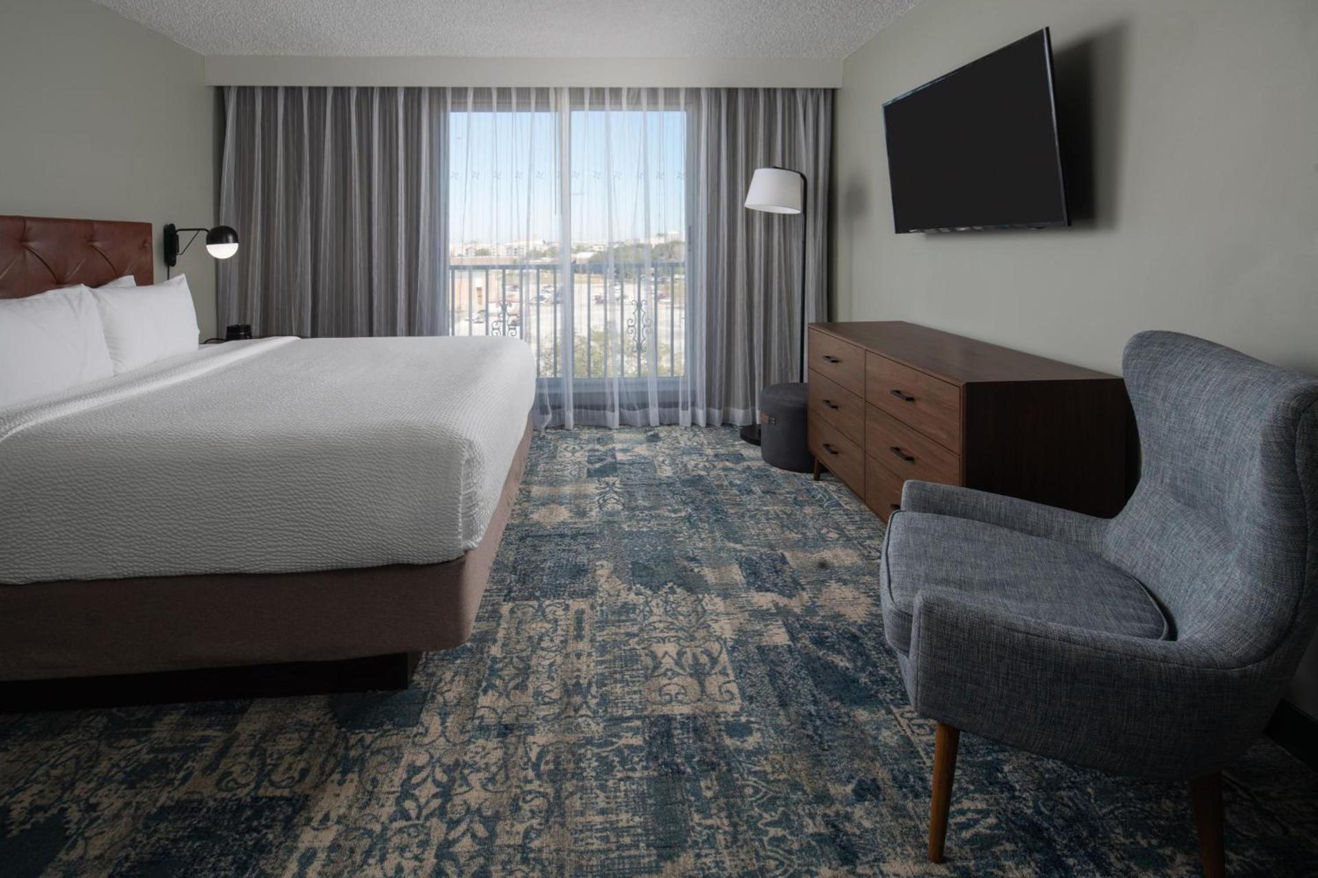 Four Points by Sheraton Suites Tampa Airport Westshore photo 11