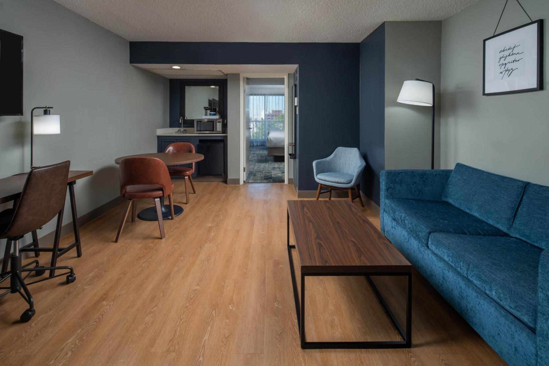 Four Points by Sheraton Suites Tampa Airport Westshore photo 14