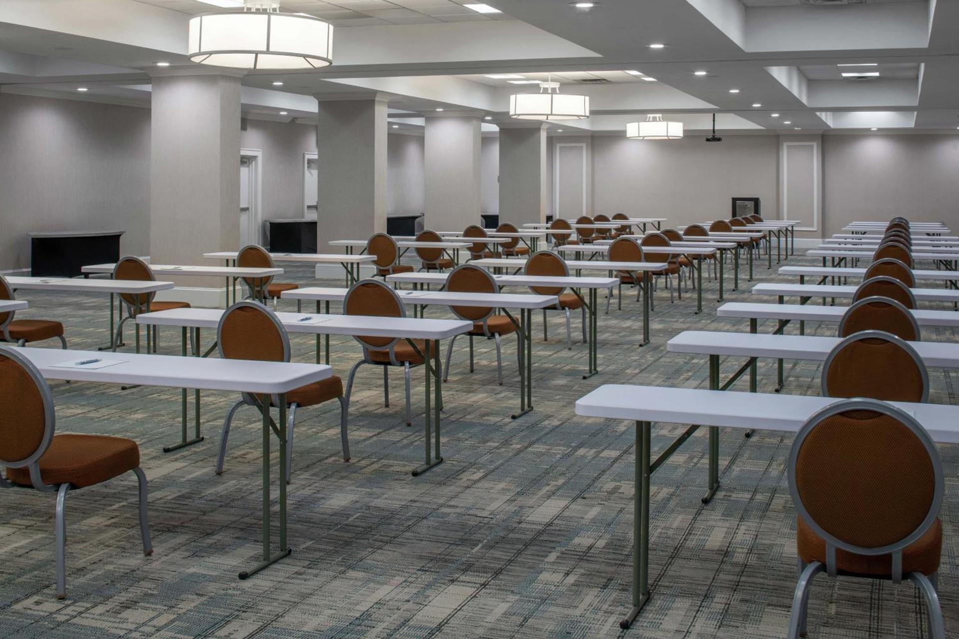 Four Points by Sheraton Suites Tampa Airport Westshore photo 25