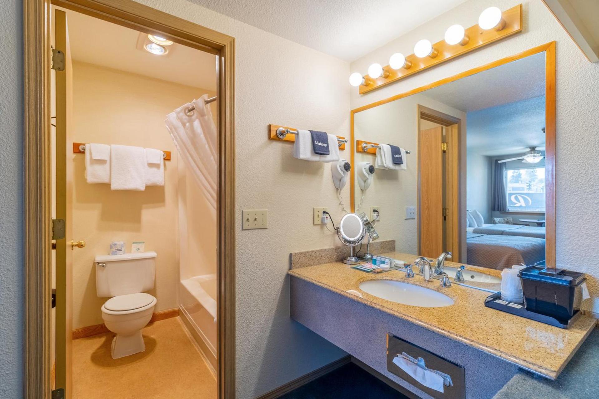 Resort City Inn Coeur d Alene photo 24