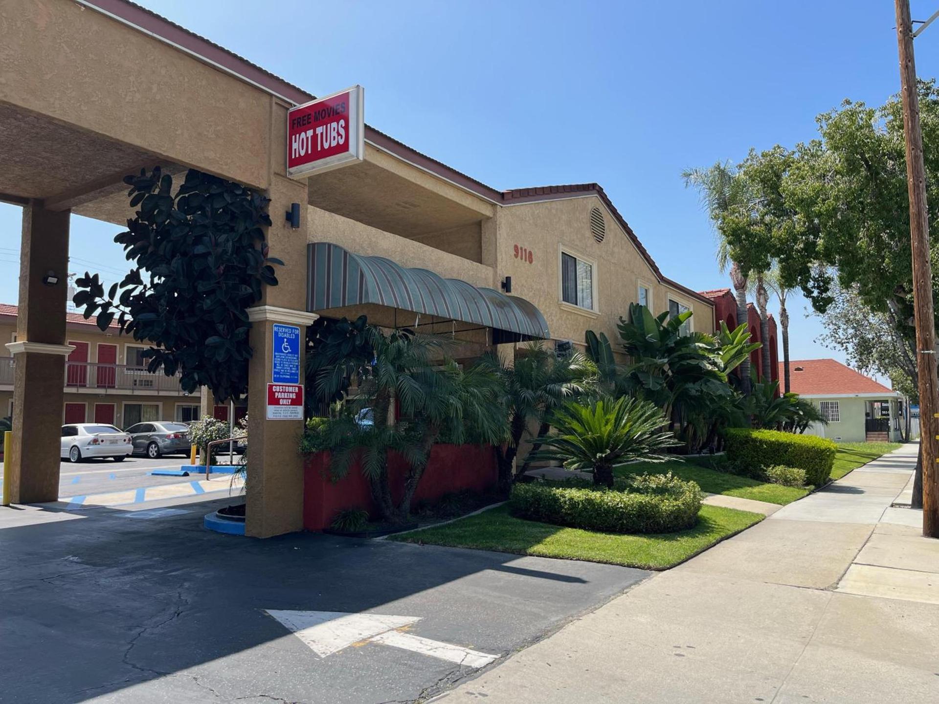 Rivera Inn & Suites Motel photo 5