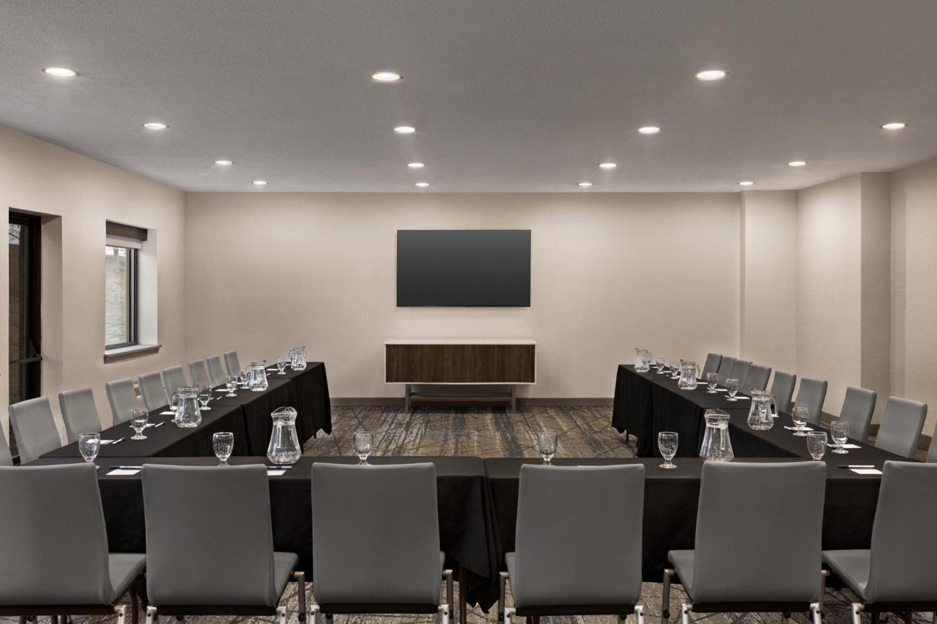Holiday Inn Express & Suites East Greenbush Albany-Skyline by IHG photo 24