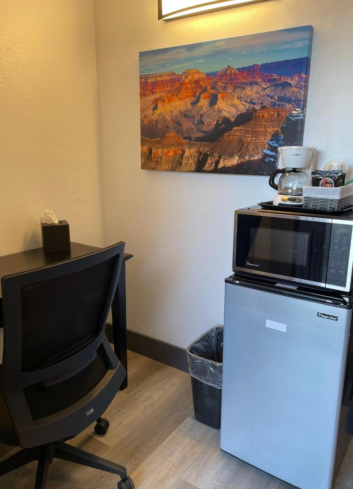 Purple Sage Motel photo 16