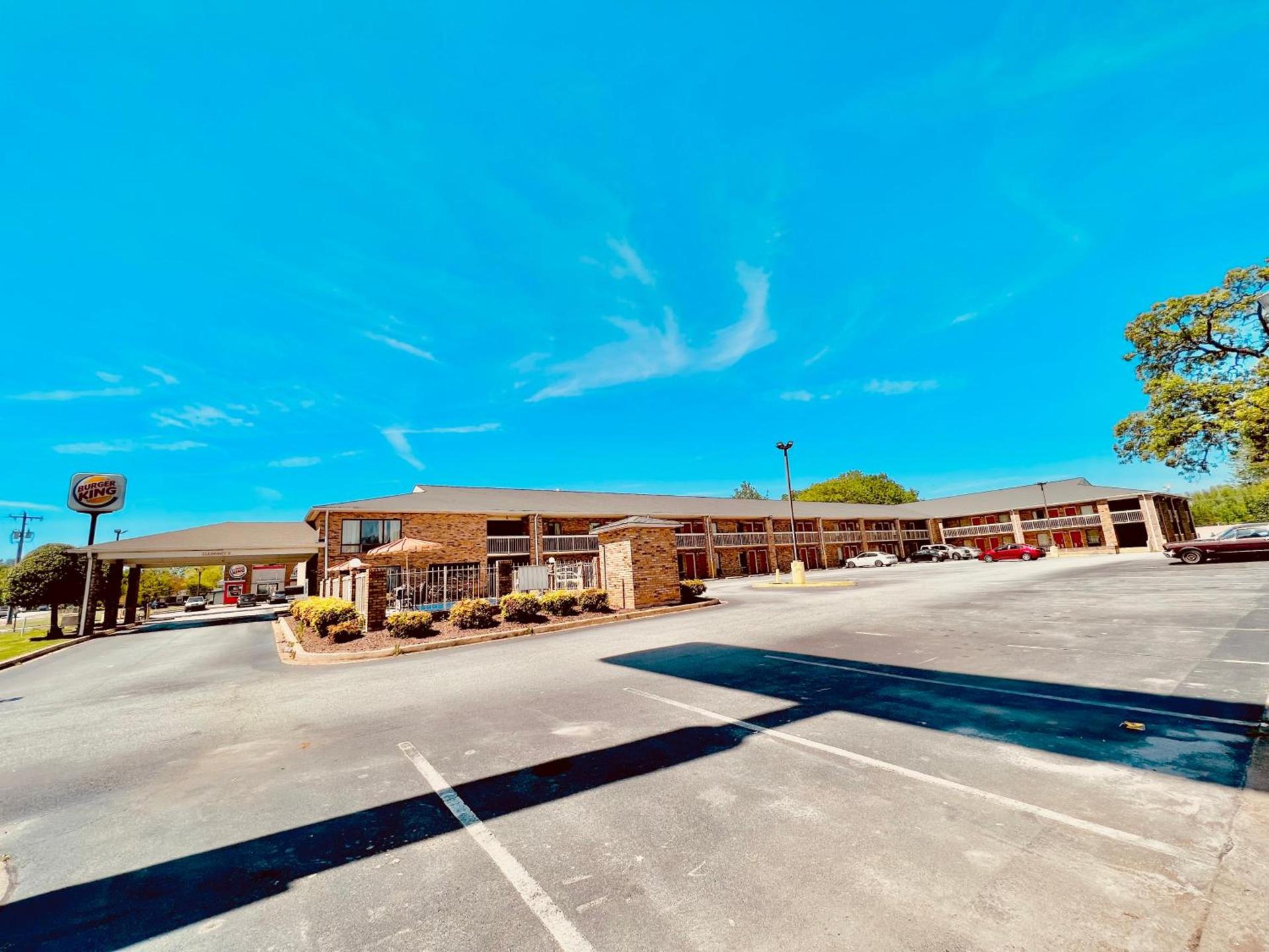 Rodeway Inn Expo Center photo 13