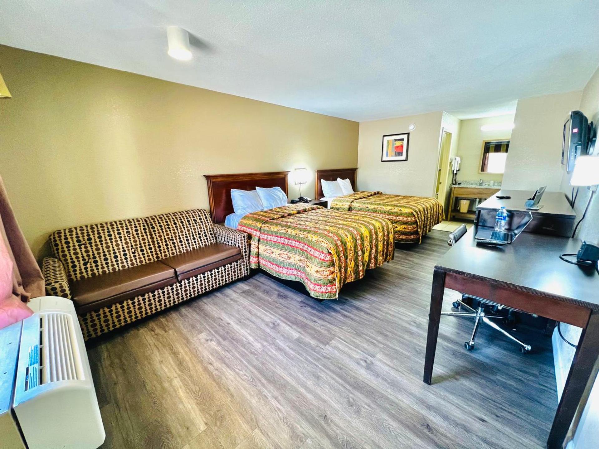Rodeway Inn Expo Center photo 14